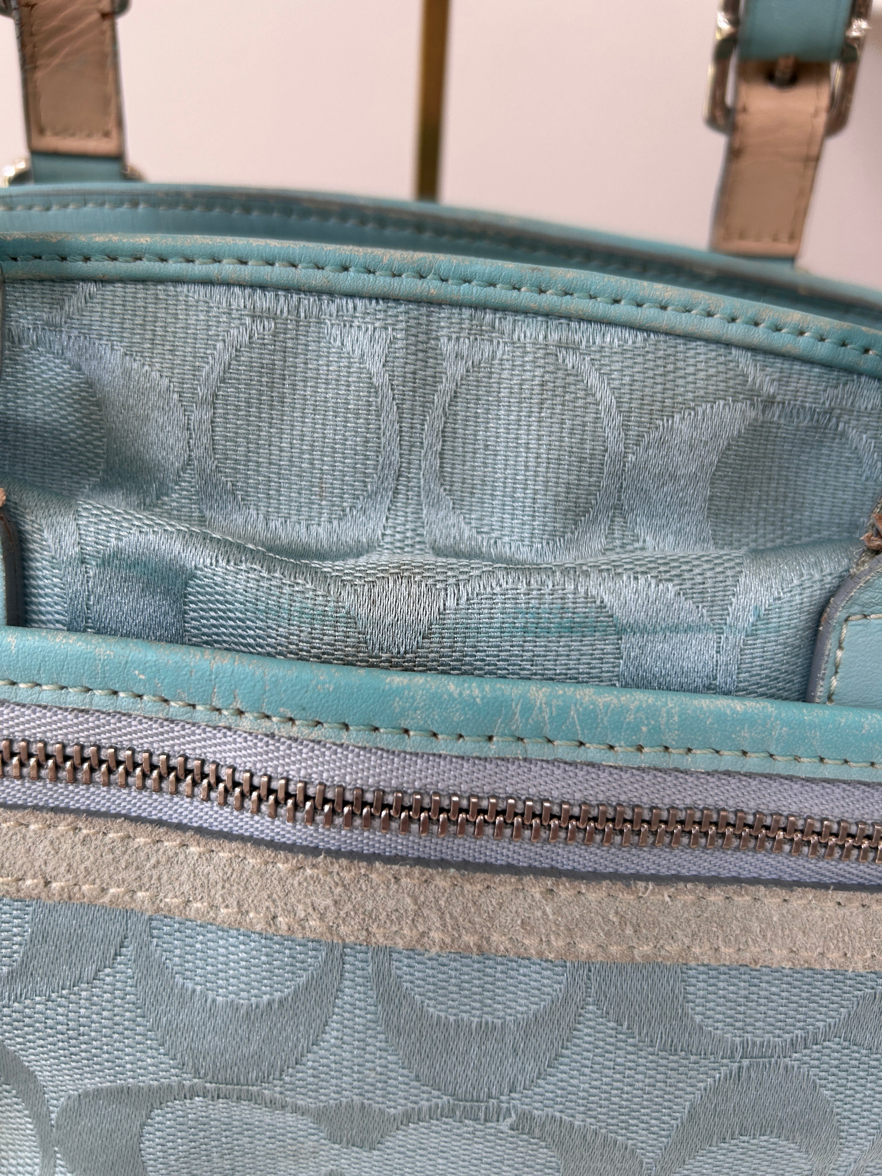 Vintage Coach light blue shoulder bag