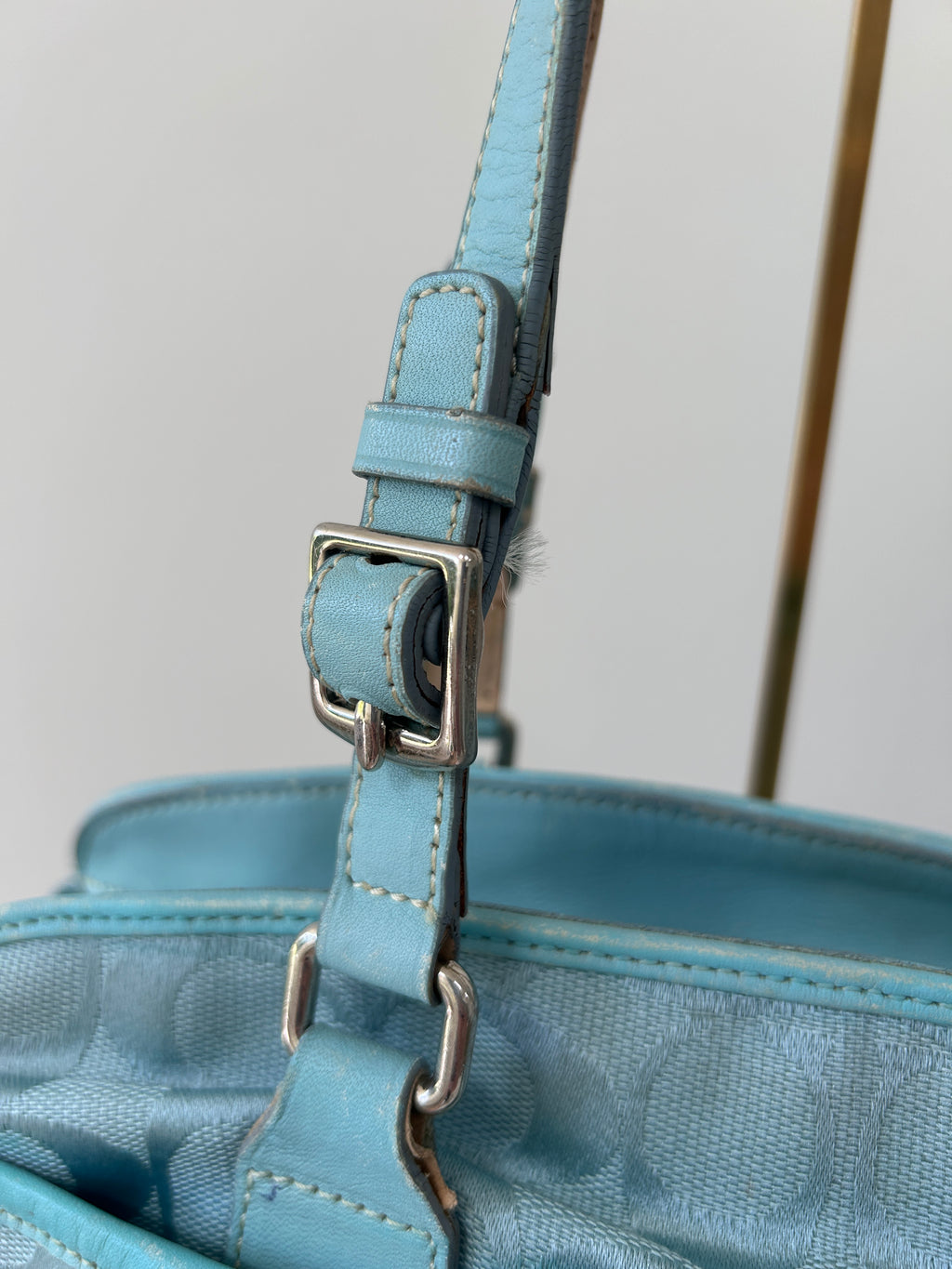 Vintage Coach light blue shoulder bag