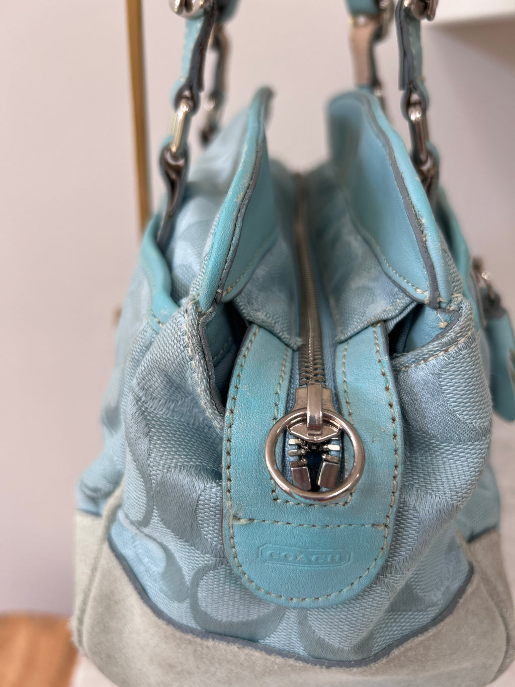 Vintage Coach light blue shoulder bag