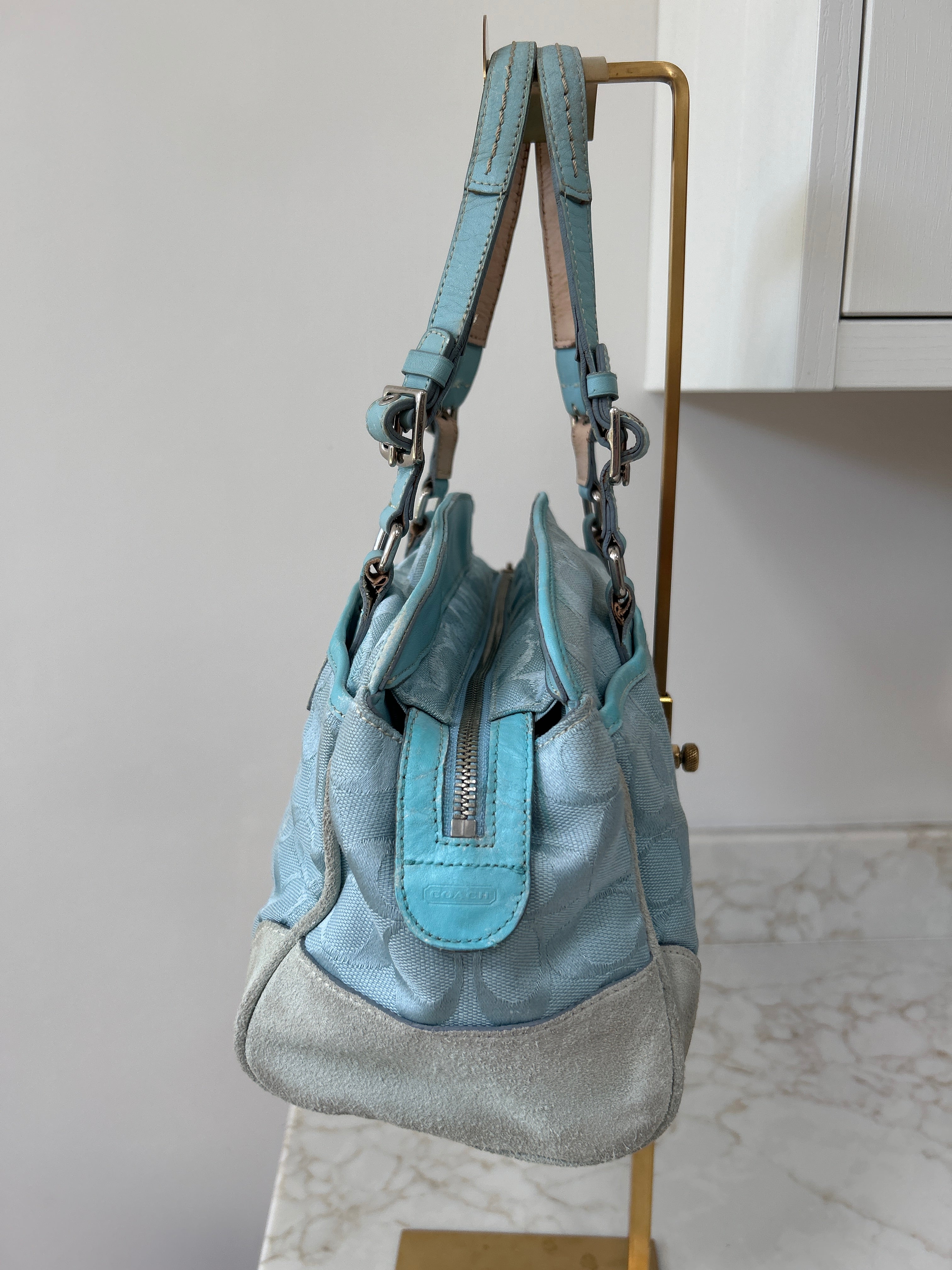 Vintage Coach light blue shoulder bag