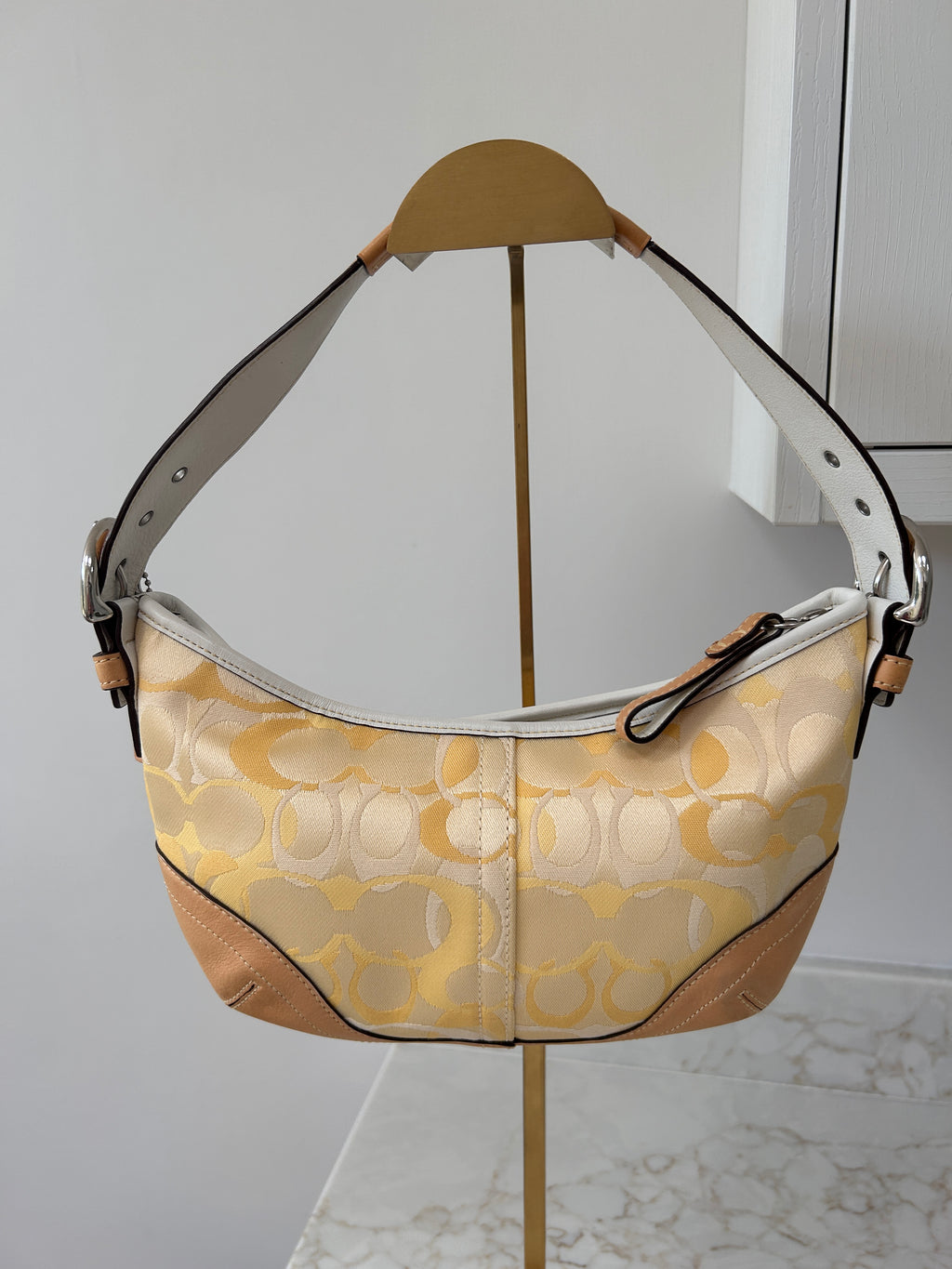 Vintage Coach optic monogram shoulder bag