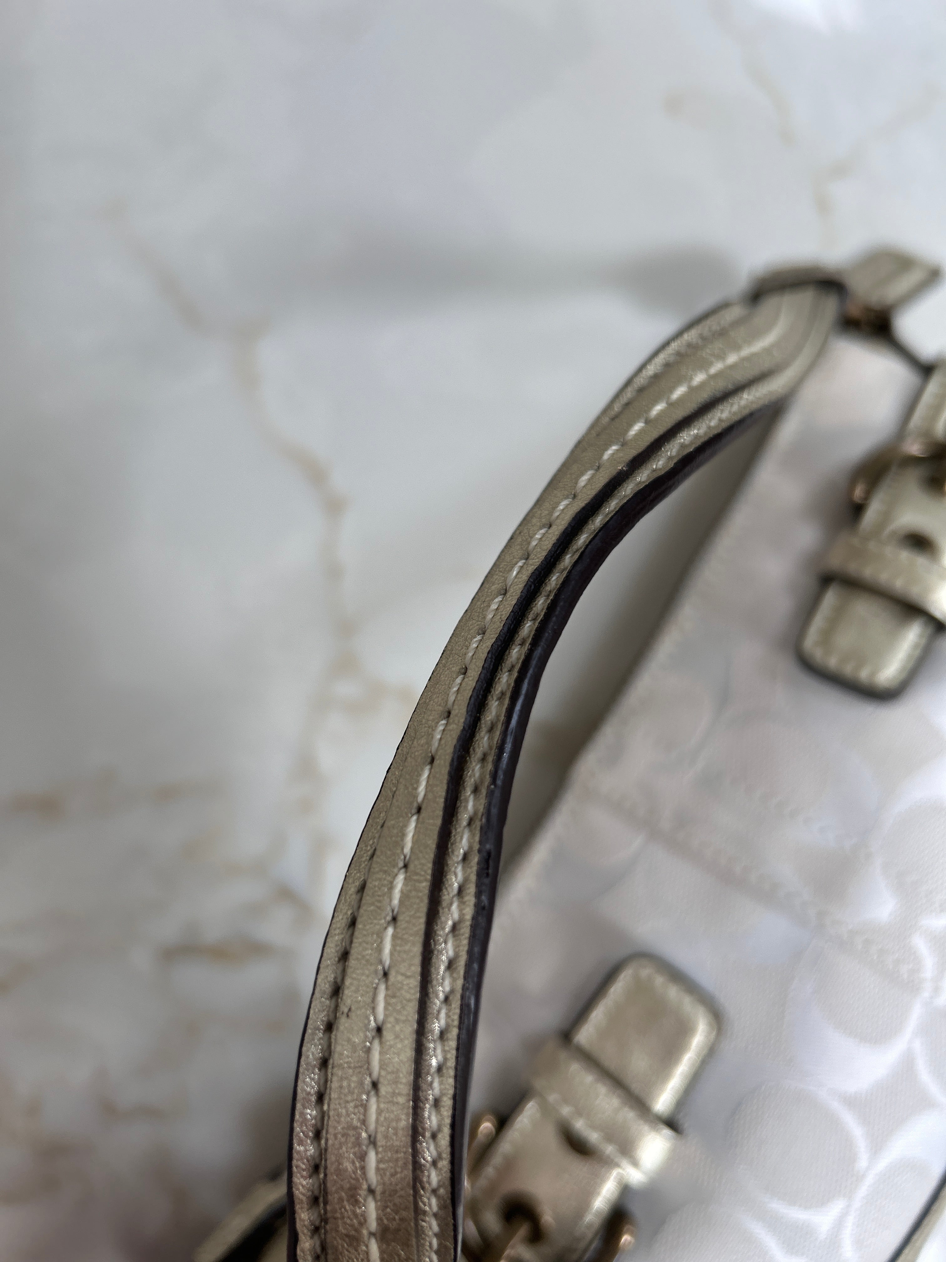 Vintage Coach mini Soho buckle shoulder bag