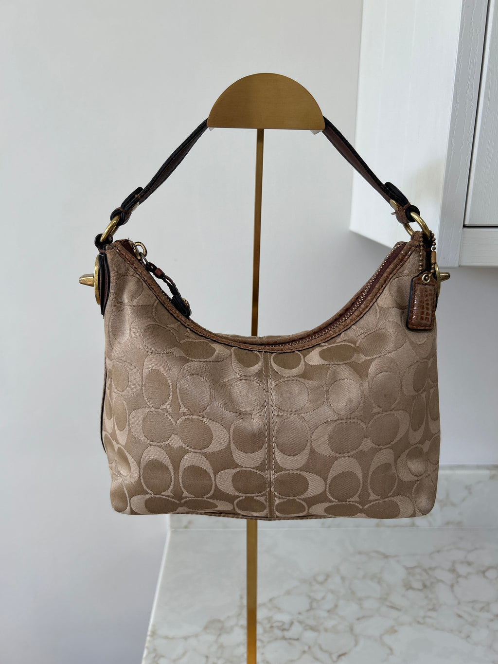 Vintage Coach turnlock shoulder bag