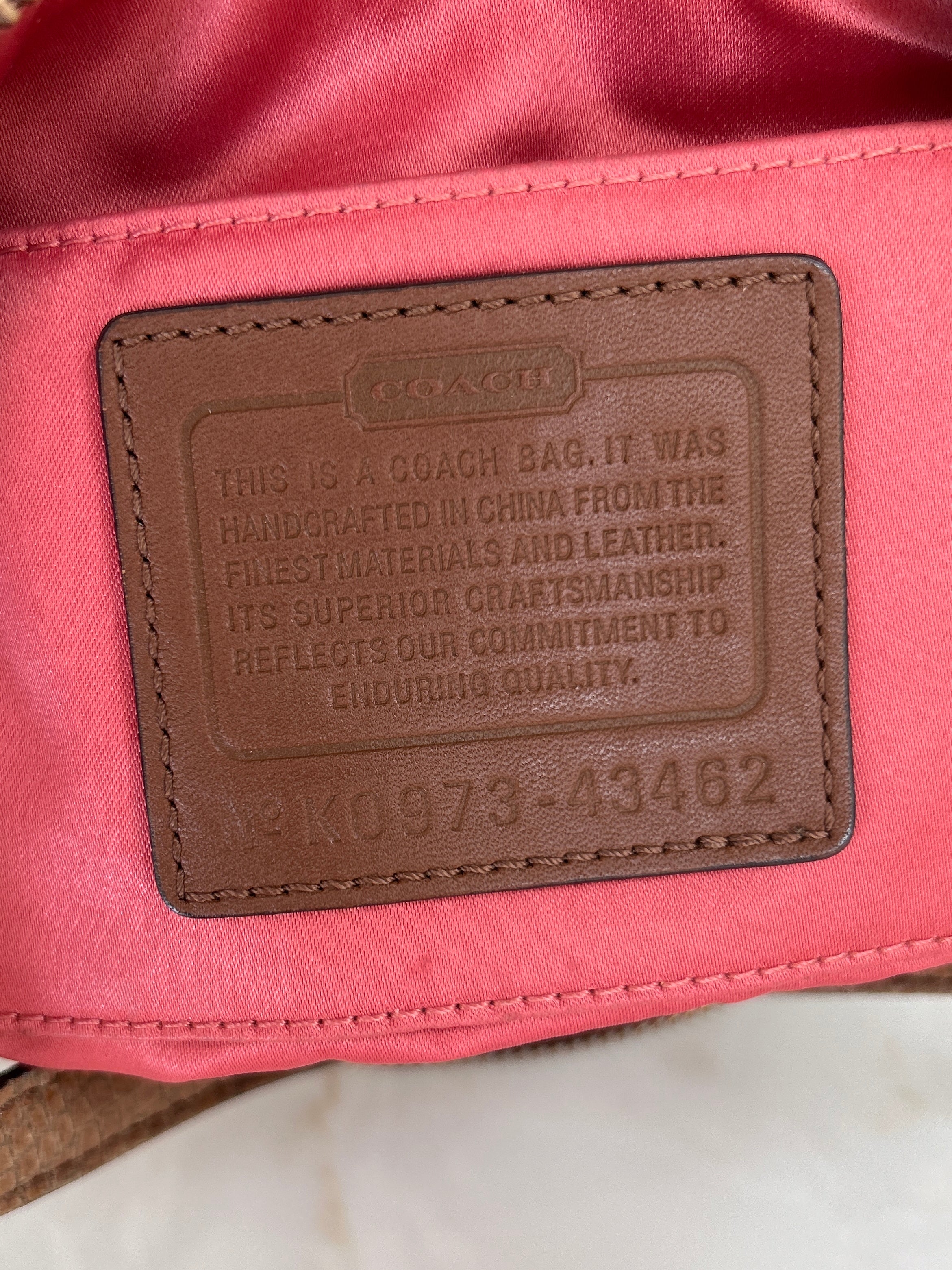 Vintage Coach turnlock shoulder bag