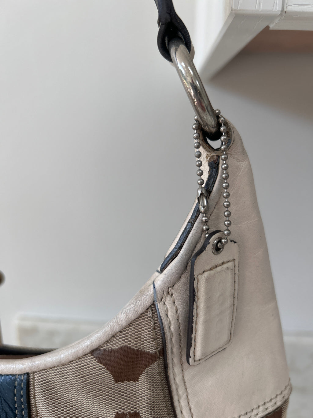 Vintage Coach clip shoulder bag