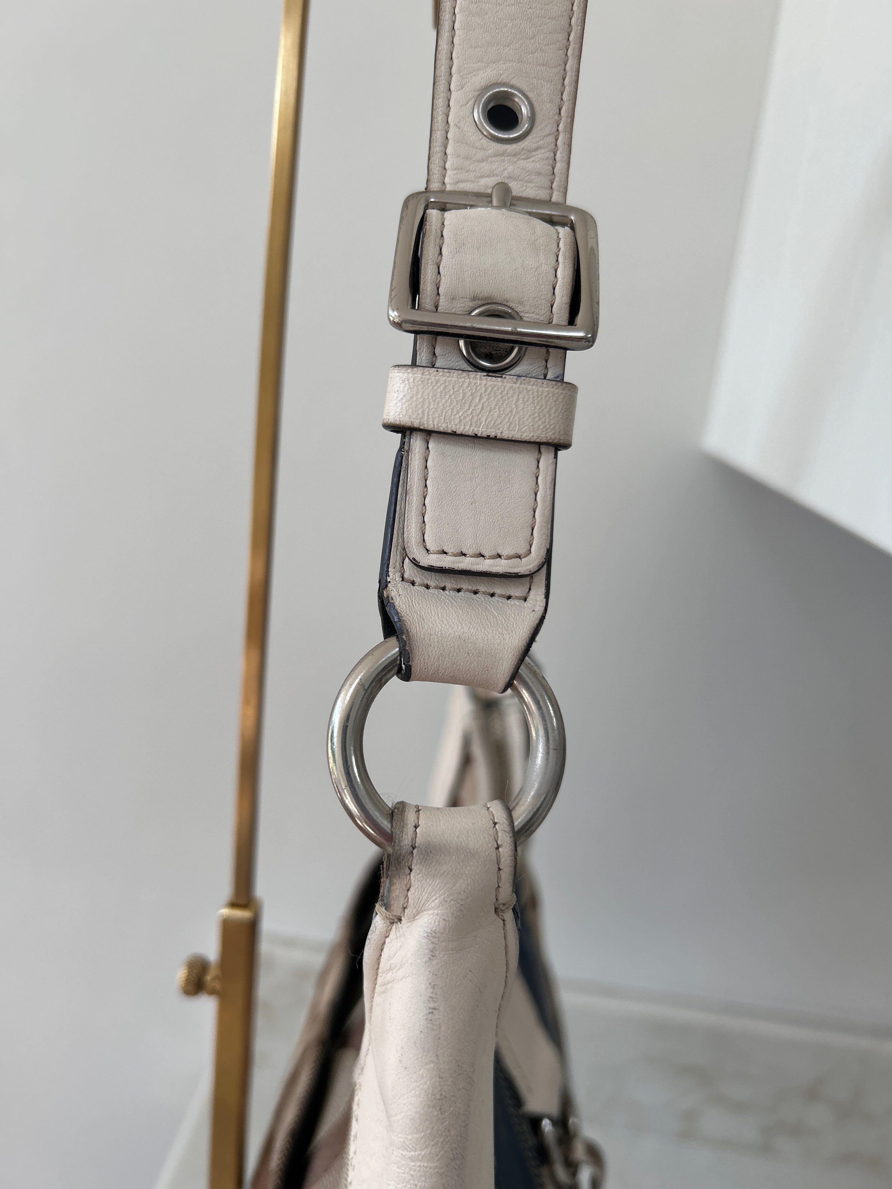 Vintage Coach clip shoulder bag
