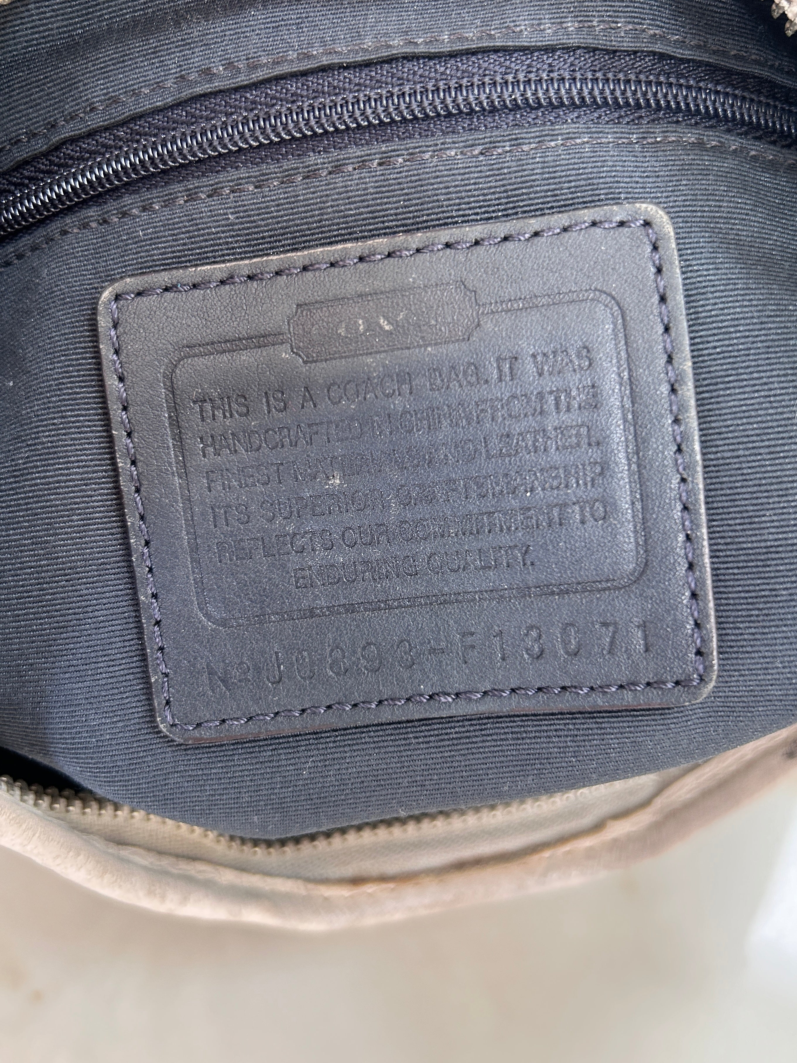 Vintage Coach clip shoulder bag