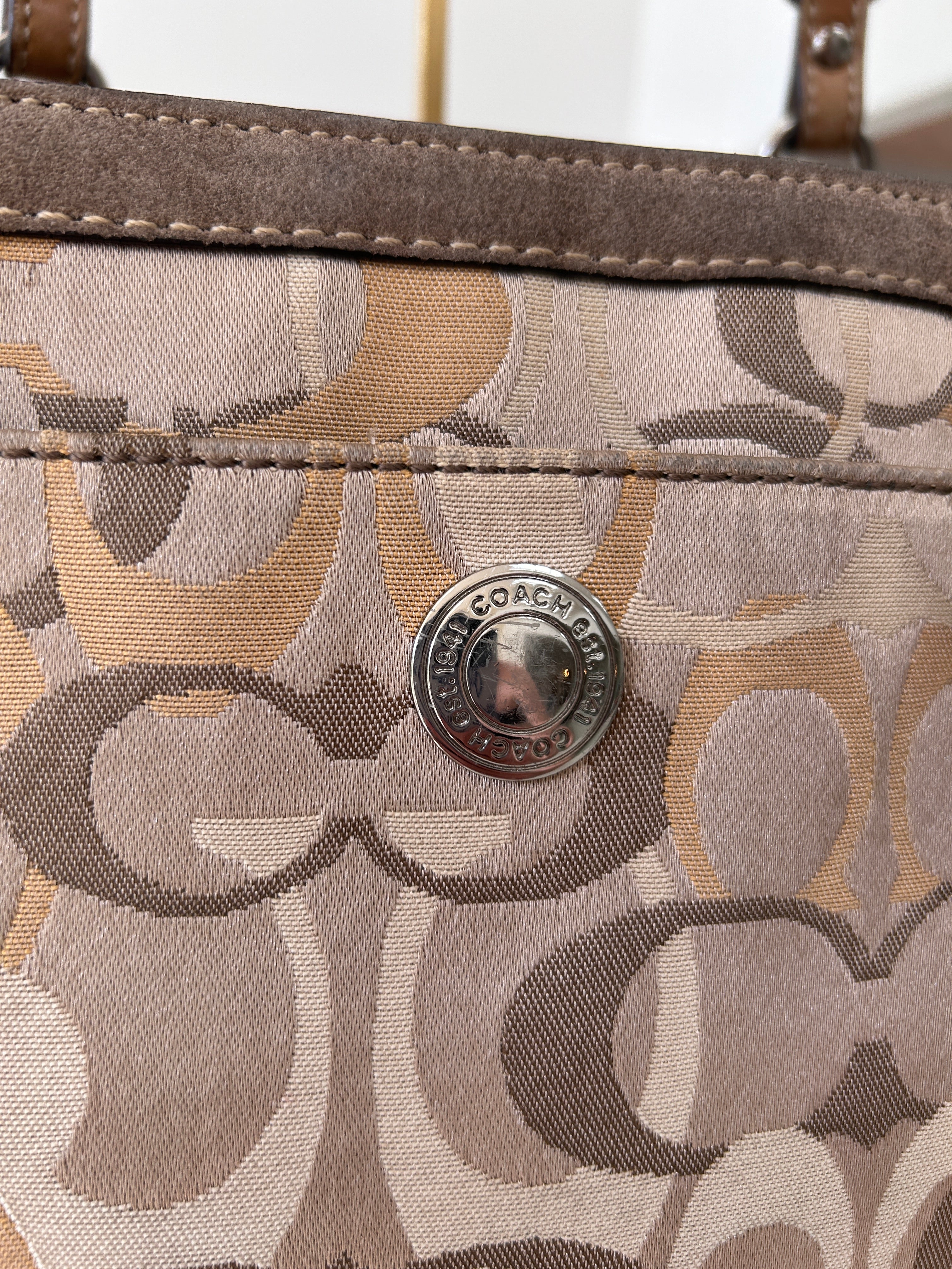 Vintage Coach optic monogram shoulder bag