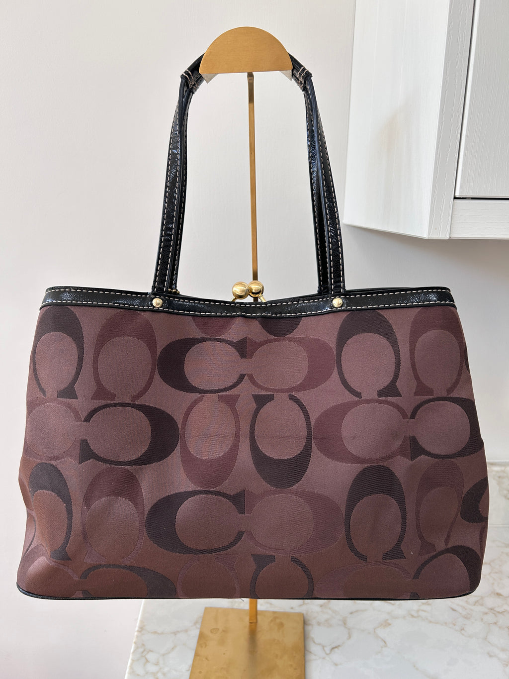 Vintage Coach dark brown kisslock shoulder bag