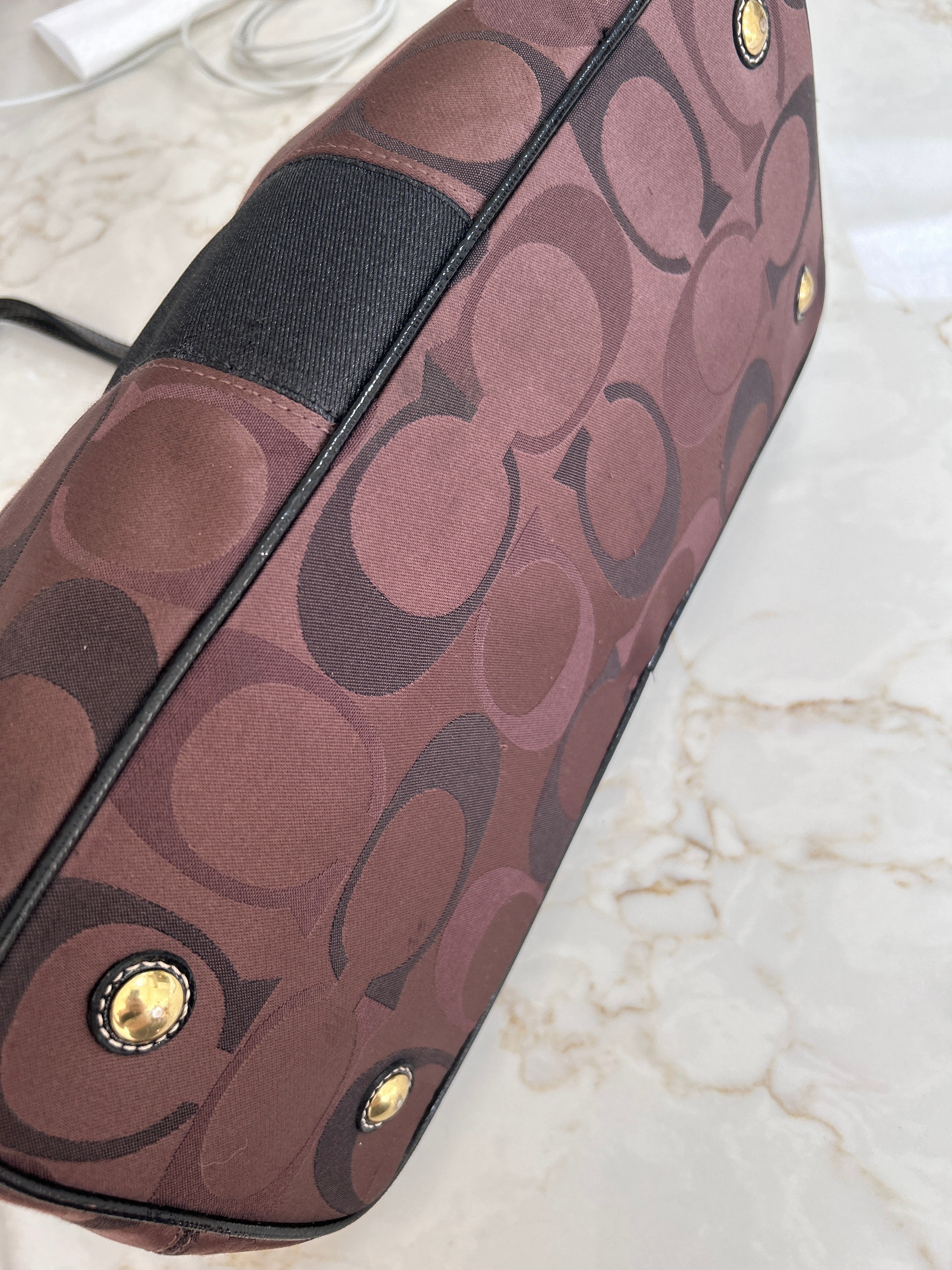 Vintage Coach dark brown kisslock shoulder bag
