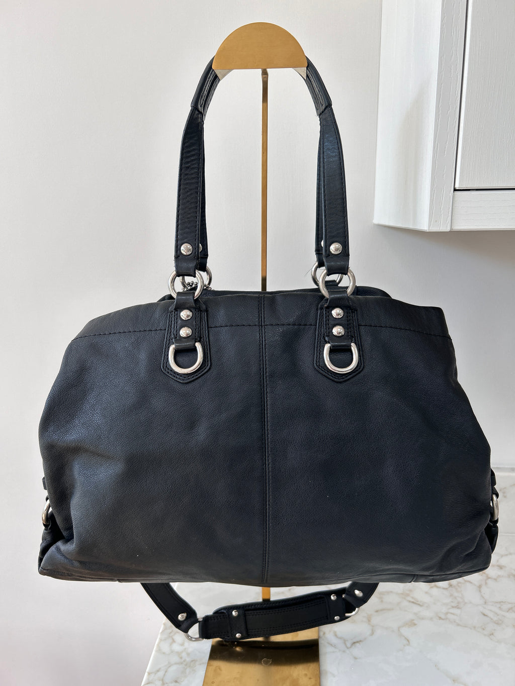 Vintage Coach black leather shoulder bag