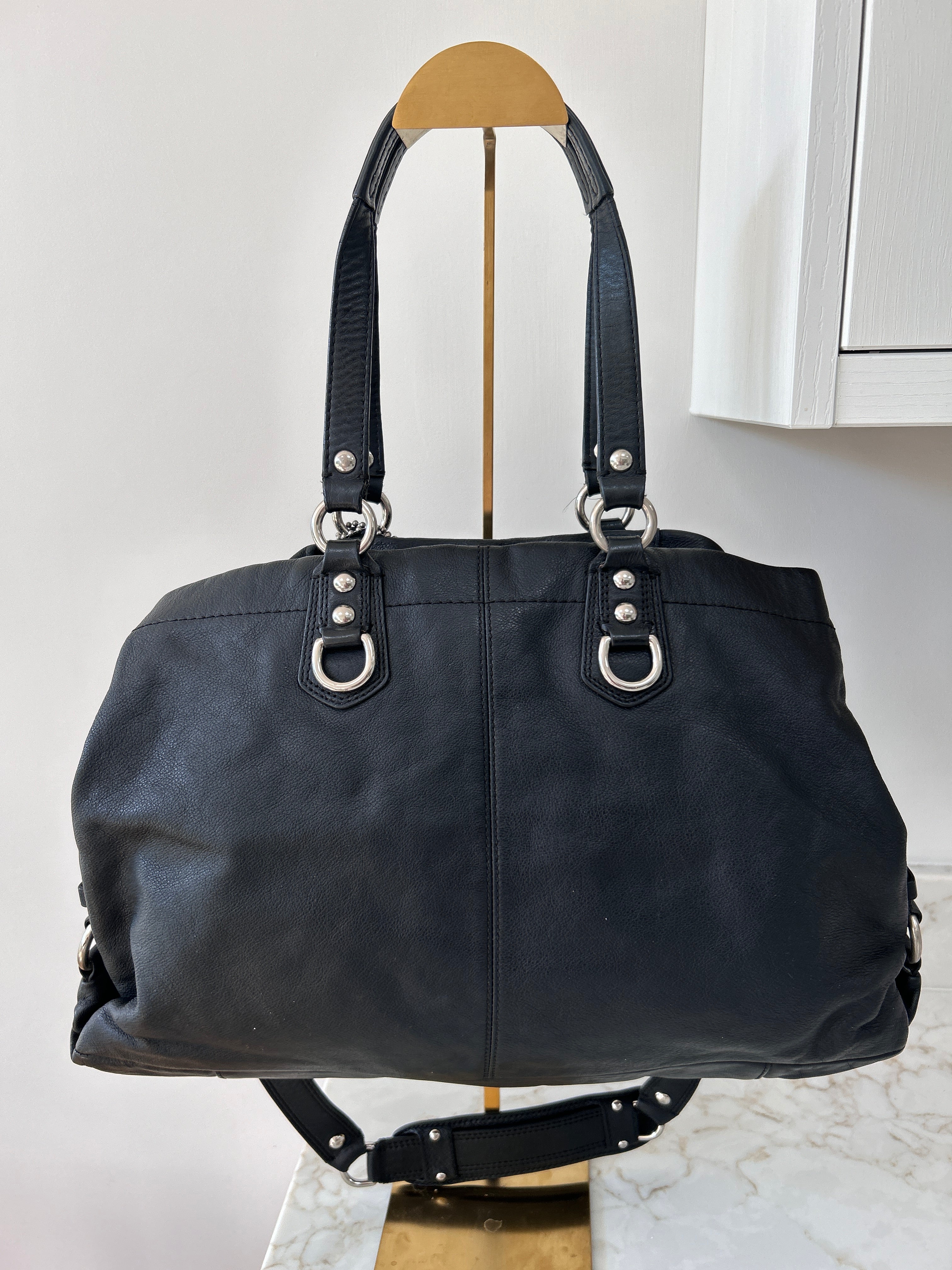 Vintage Coach black leather shoulder bag