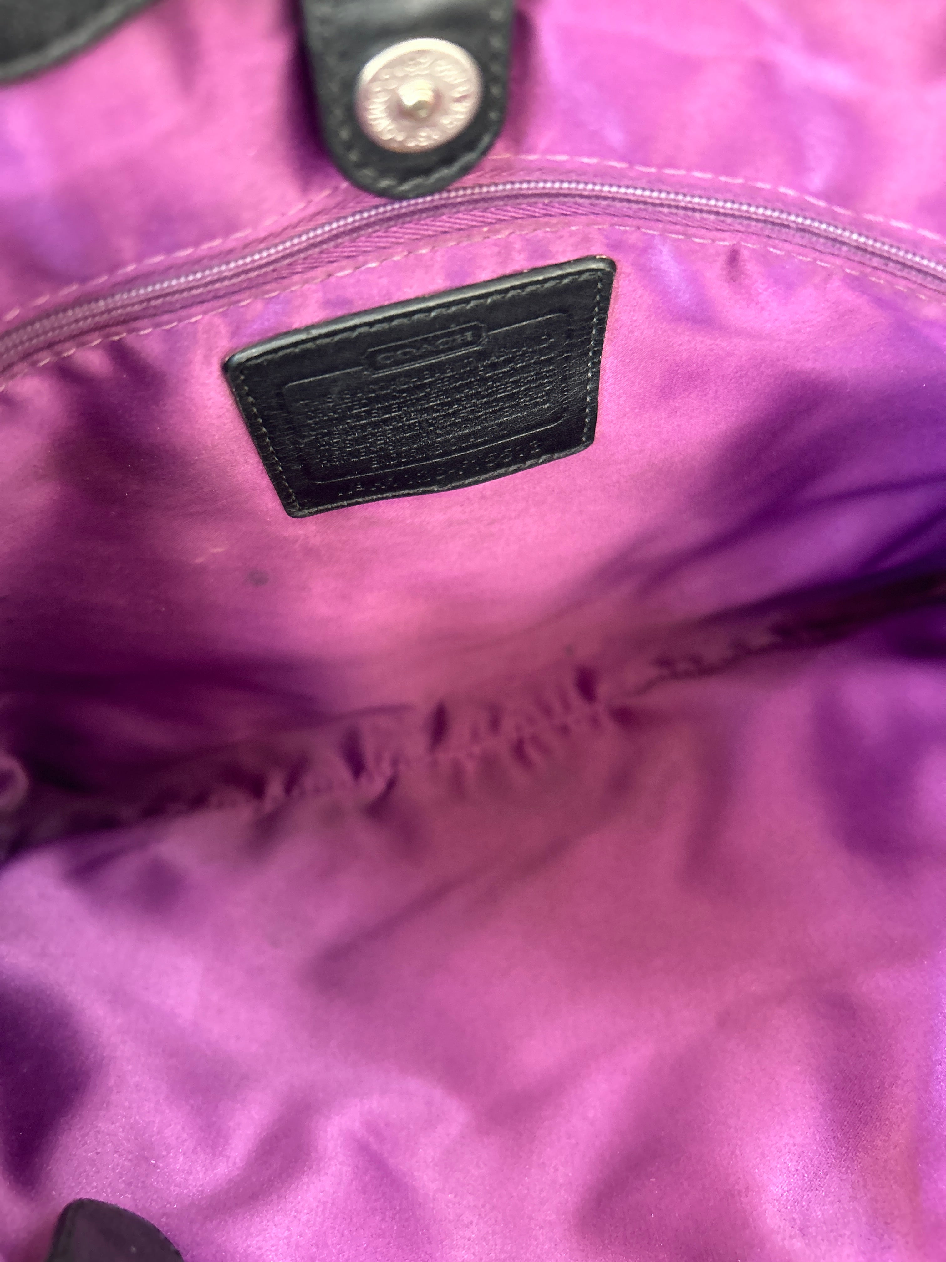 Vintage Coach black leather shoulder bag