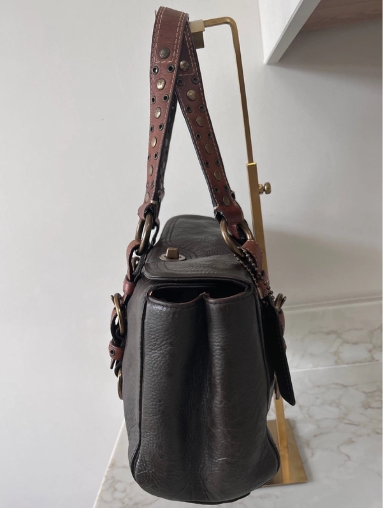 Vintage Coach 10139 leather shoulder bag