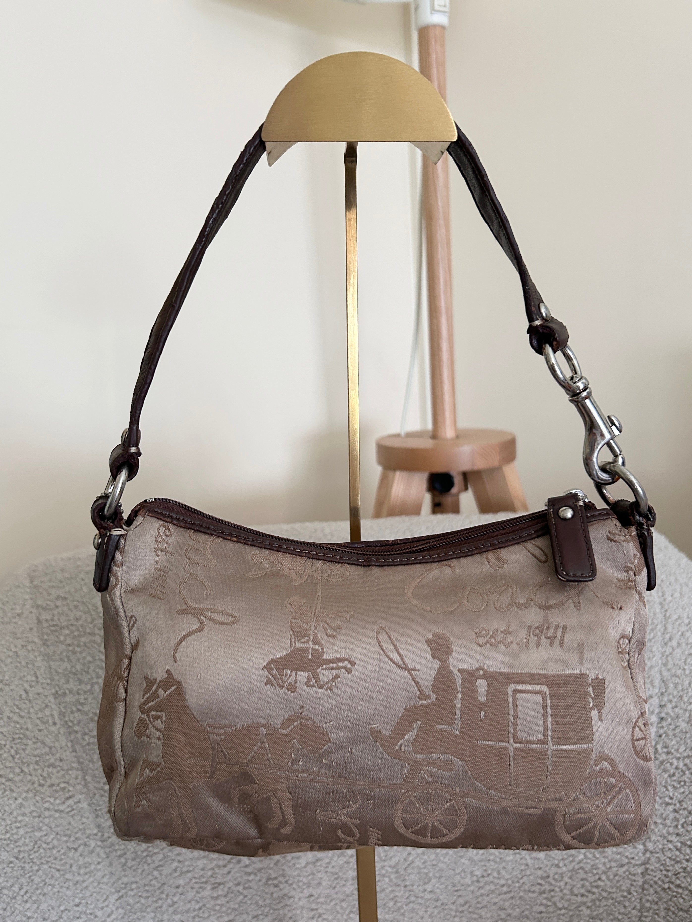 Vintage Coach horse and carriage shoulder bag
