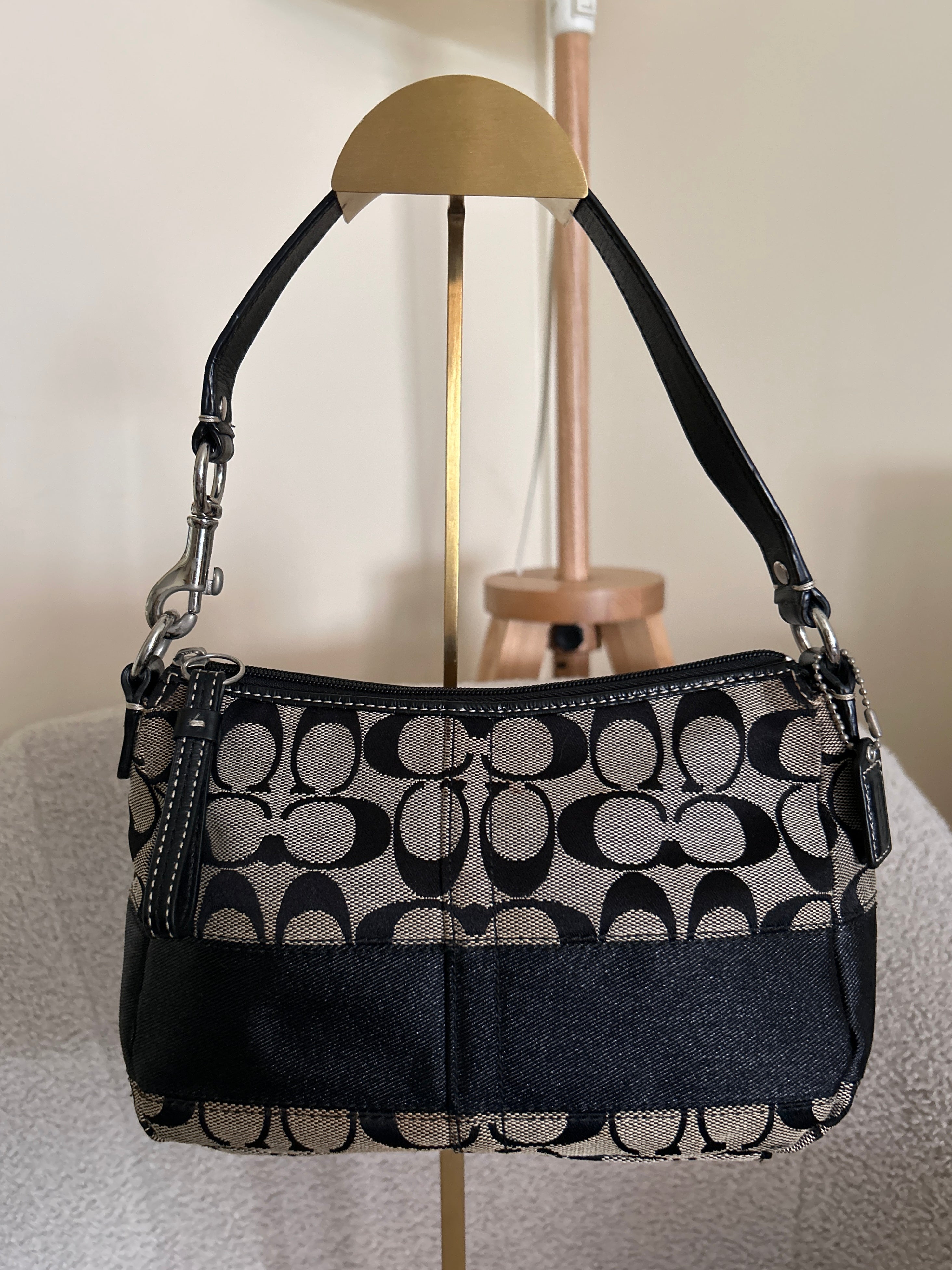Vintage Coach black stripe shoulder bag