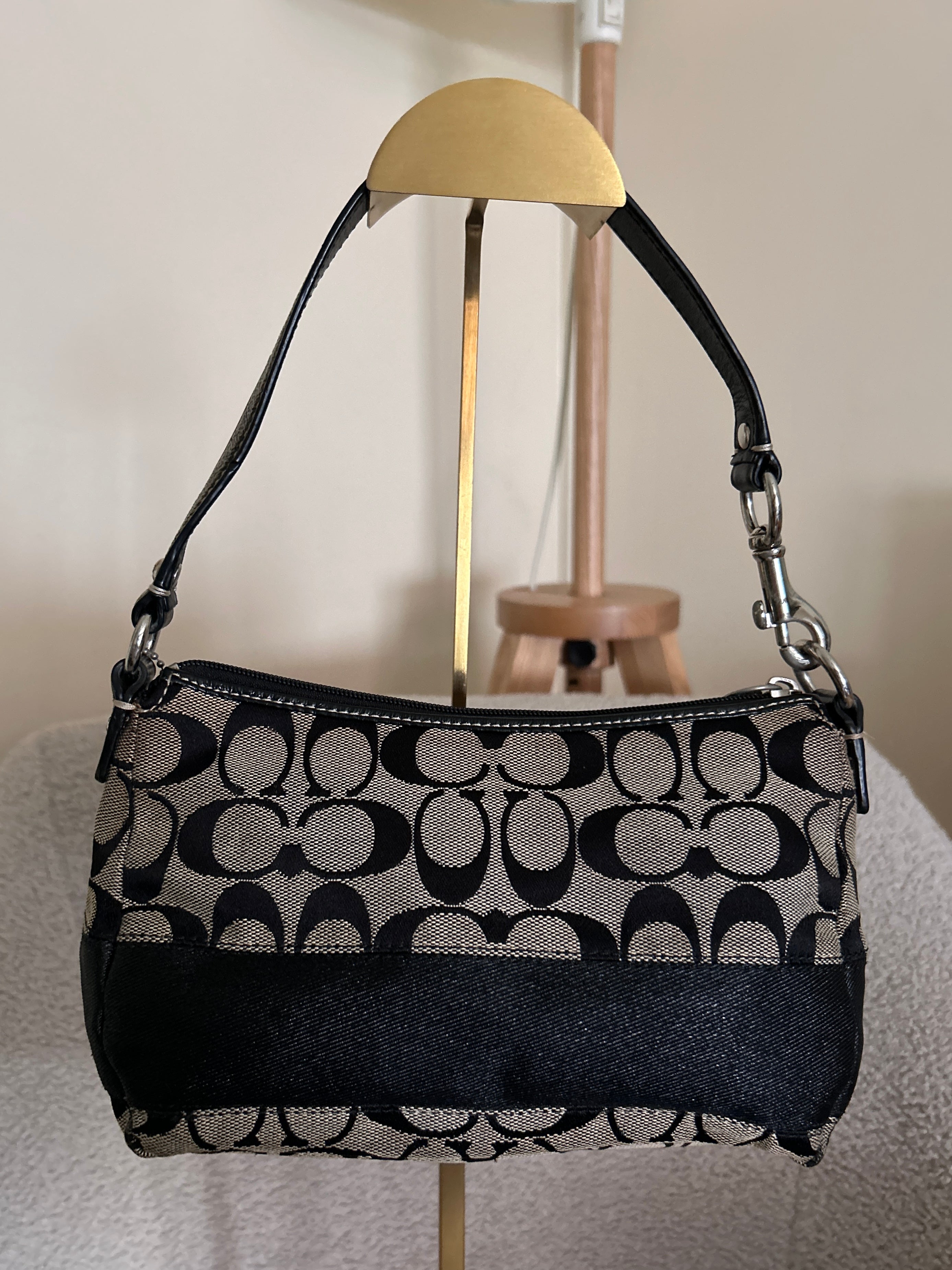 Vintage Coach black stripe shoulder bag