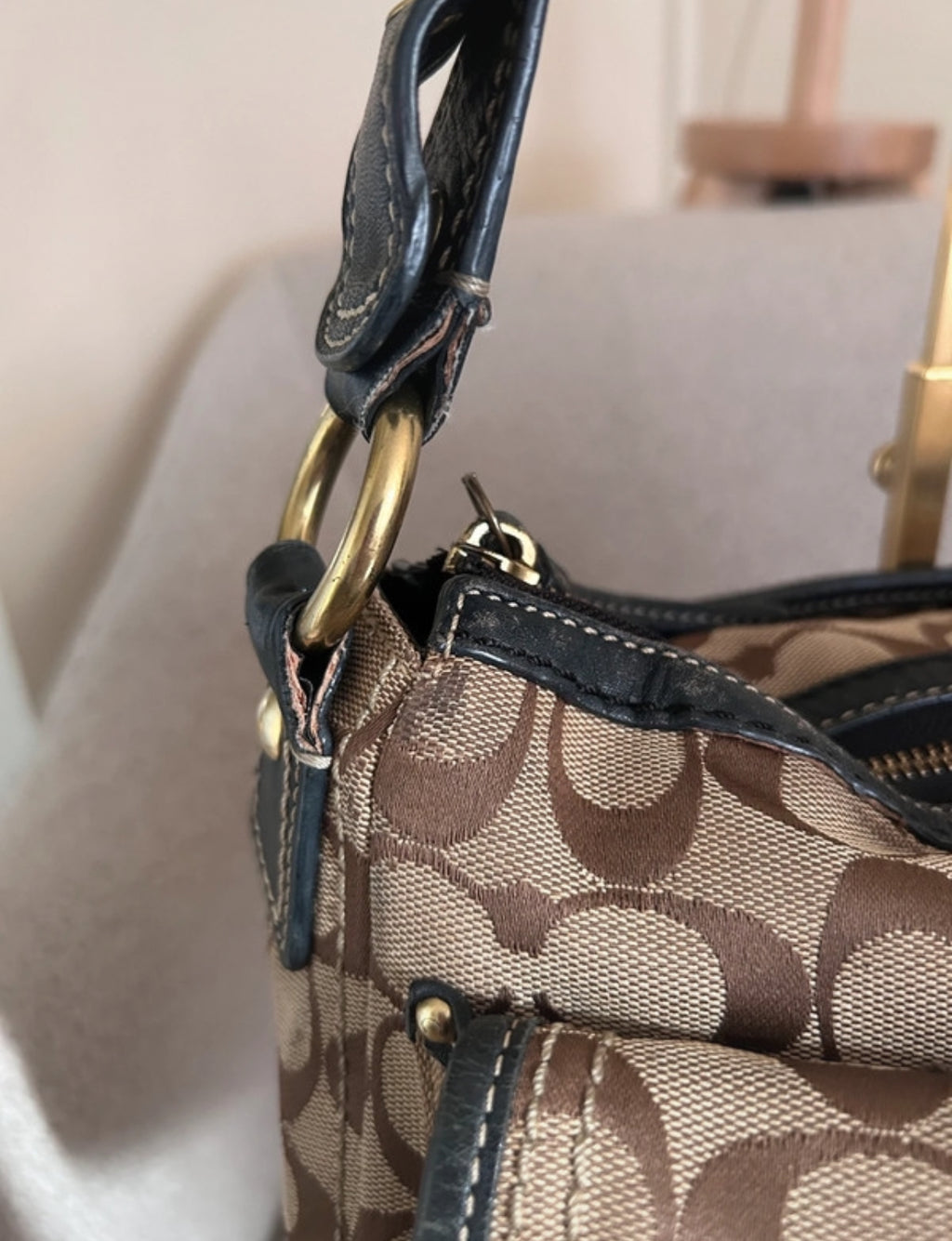 Vintage Coach F12869 Legacy shoulder bag