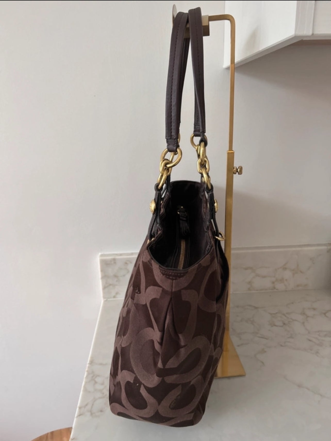 Vintage Coach chocolate brown shoulder bag