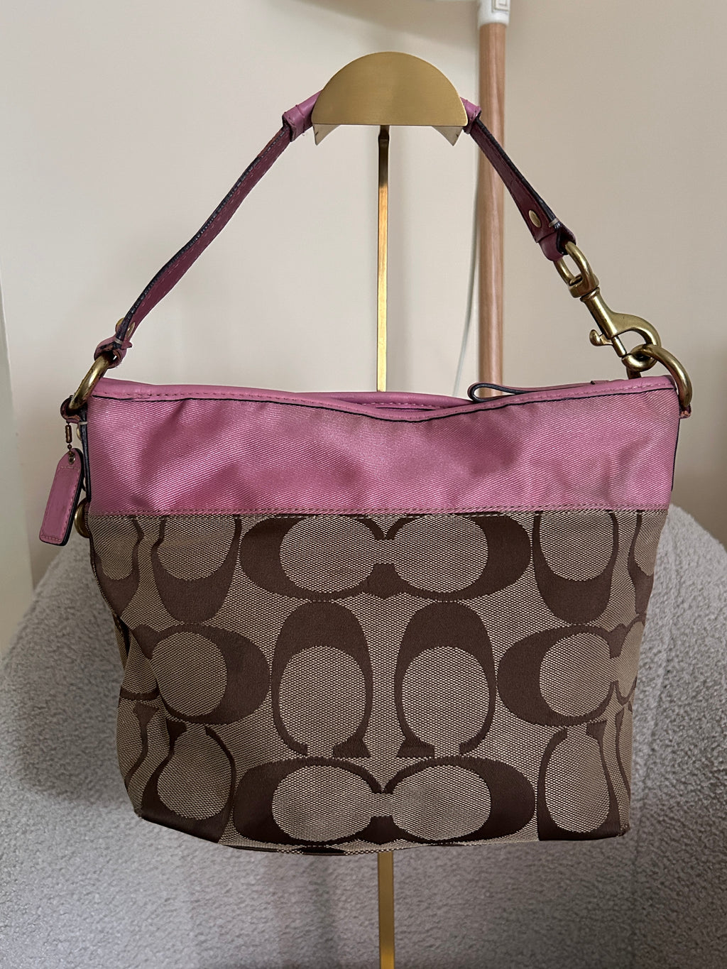 Vintage Coach signature monogram and pink shoulder bag