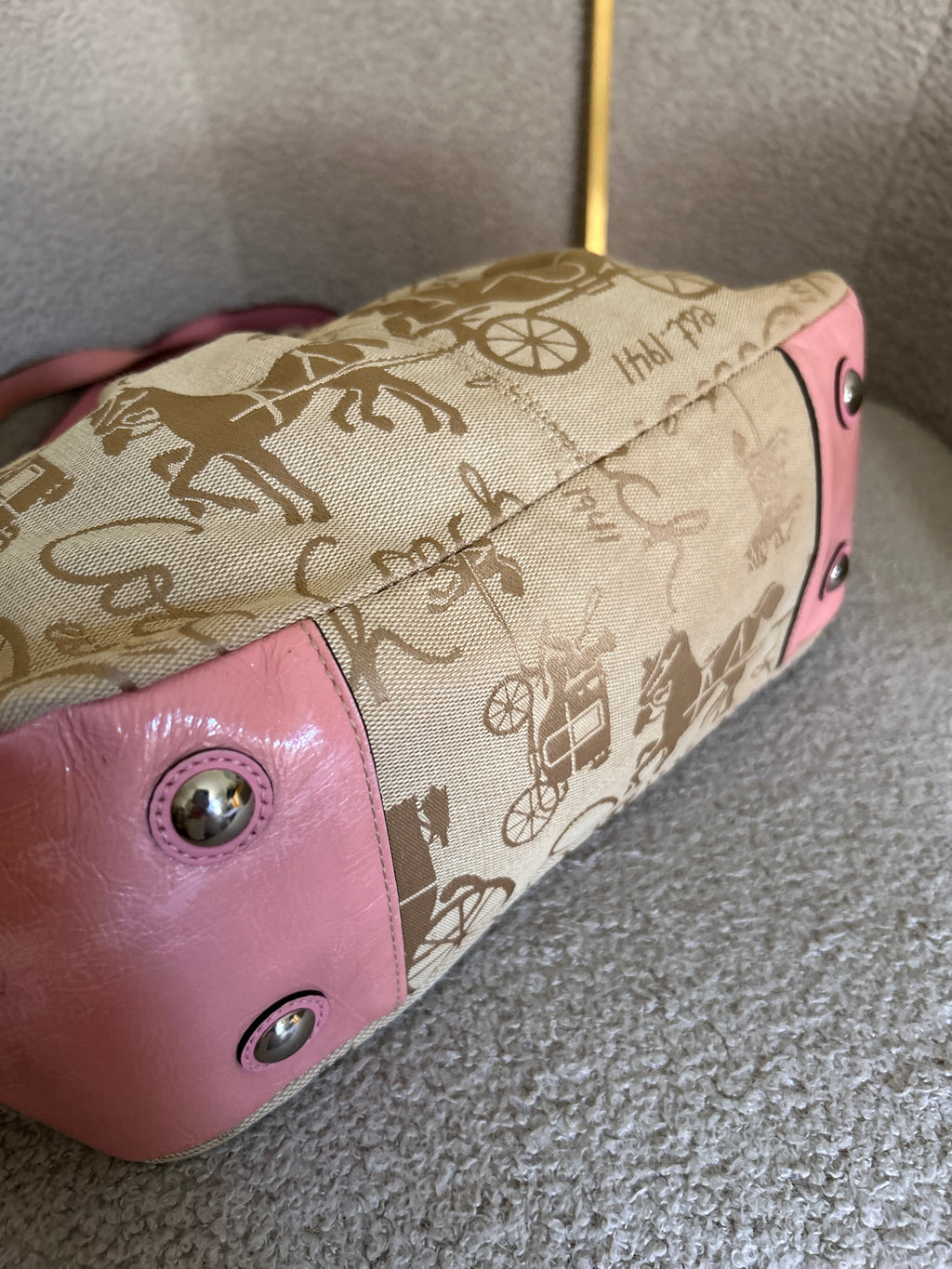 Vintage Coach horse and carriage pink leather shoulder bag