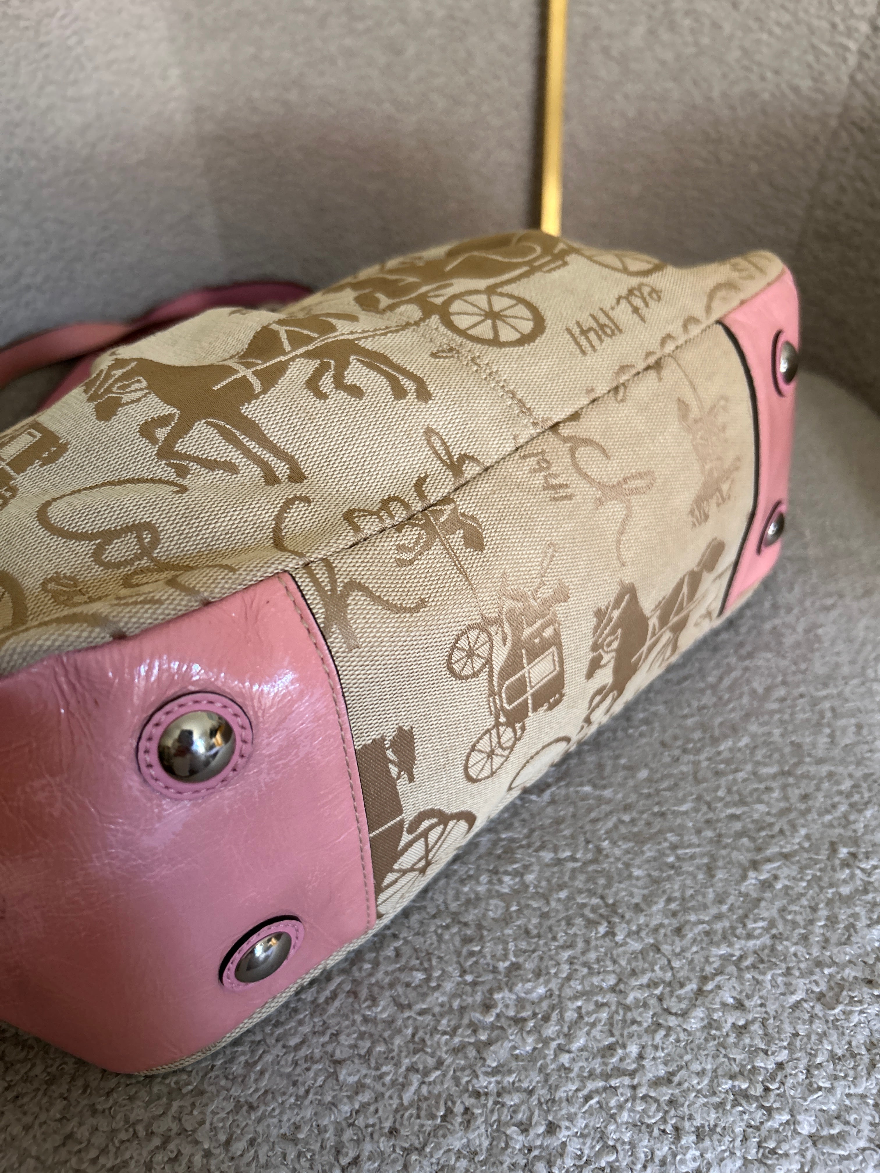 Vintage Coach horse and carriage pink leather shoulder bag