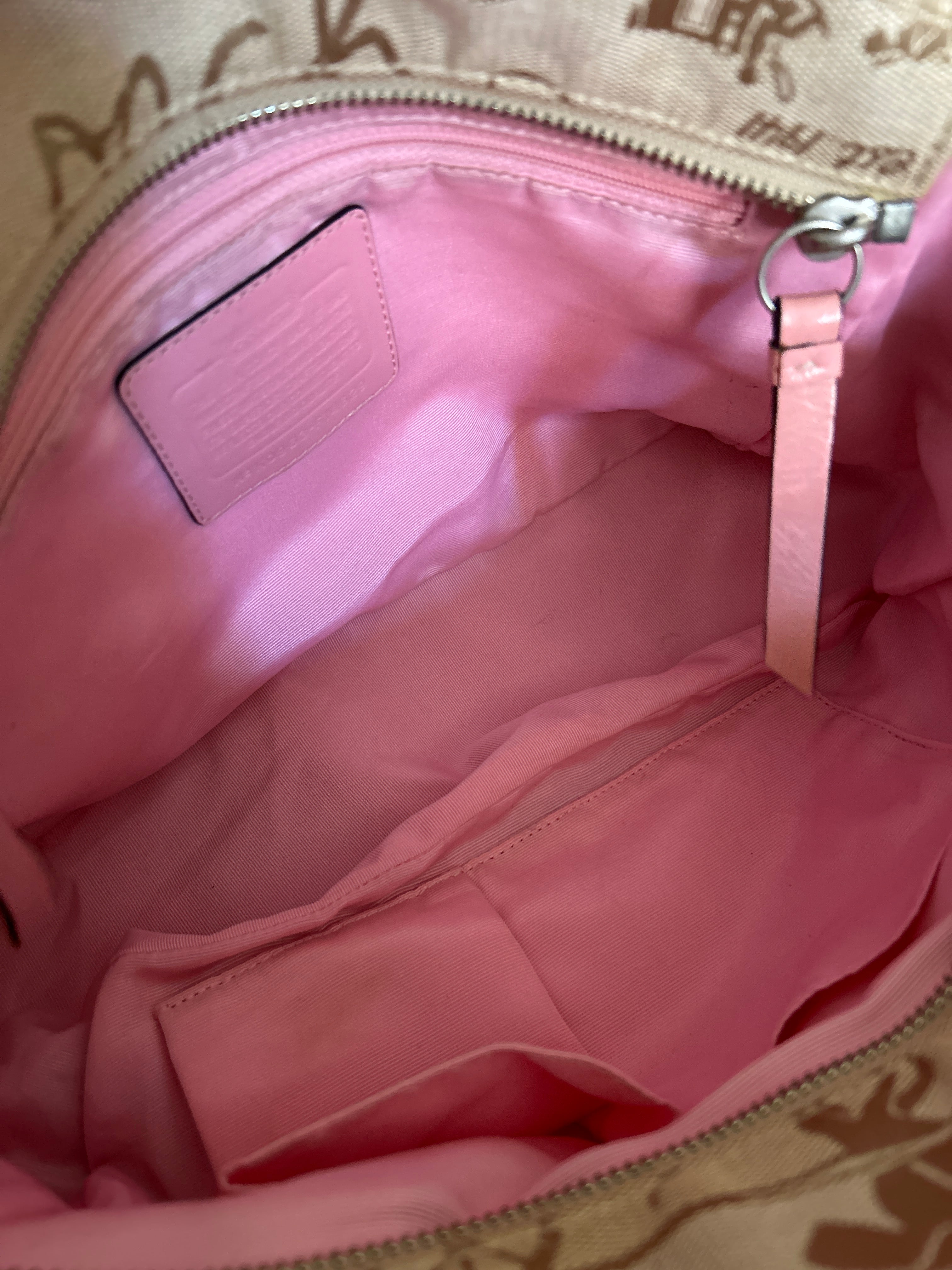 Vintage Coach horse and carriage pink leather shoulder bag