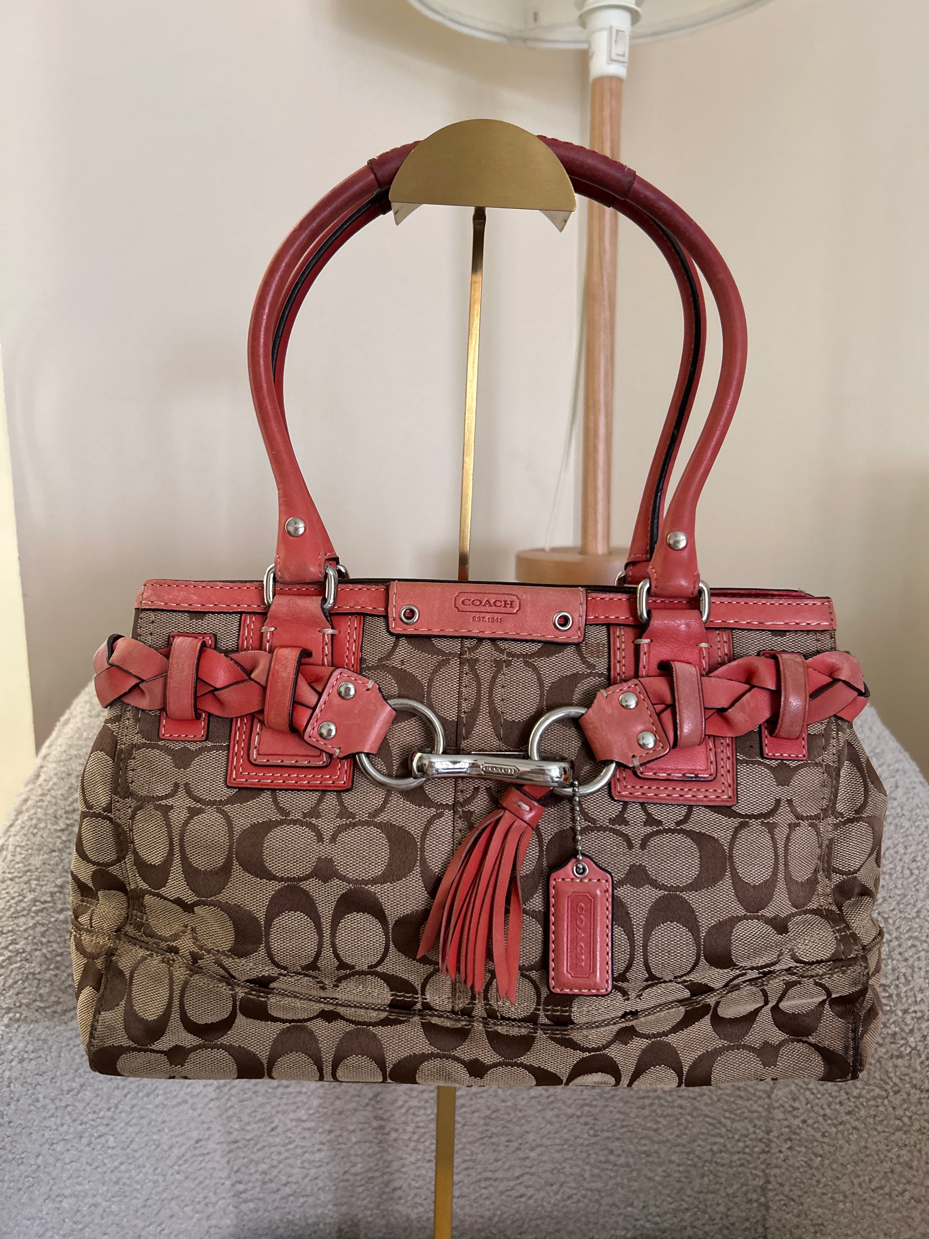 Vintage Coach Hampton coral leather shoulder bag