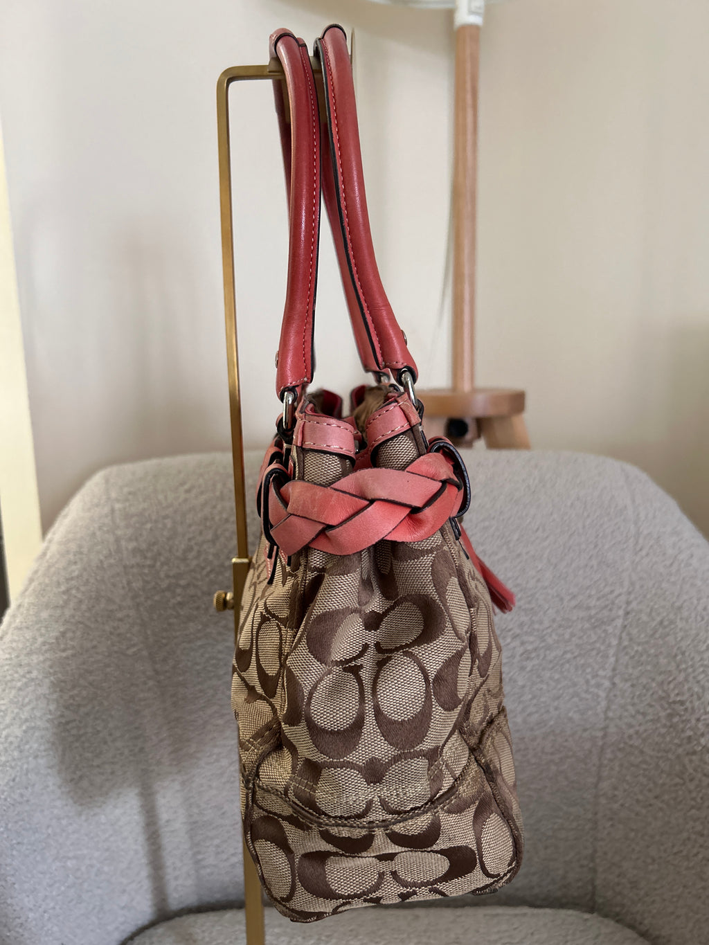 Vintage Coach Hampton coral leather shoulder bag