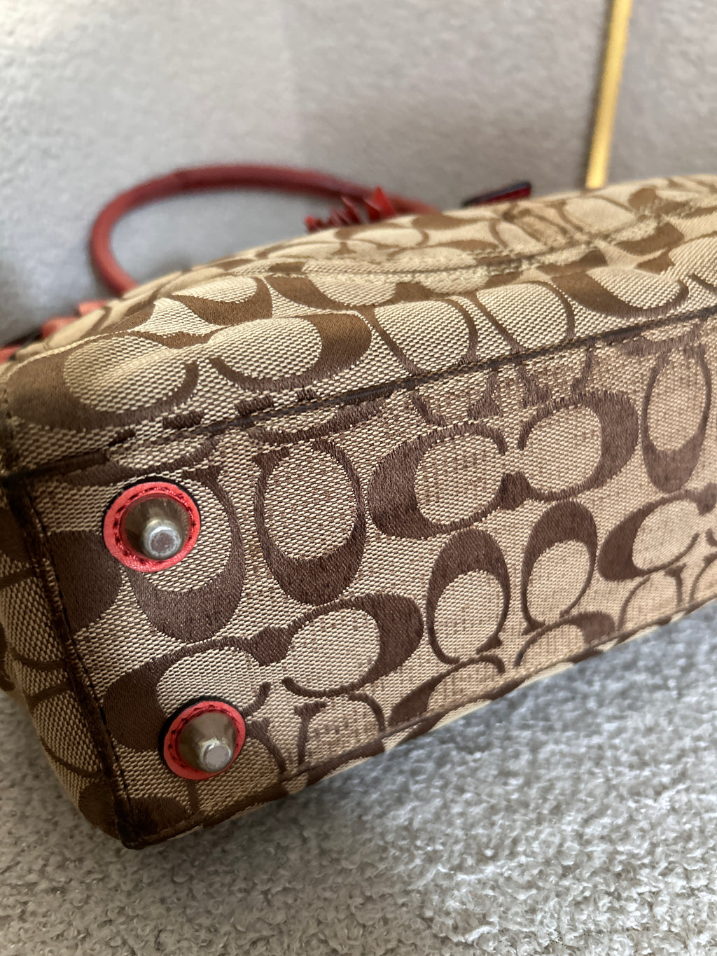 Vintage Coach Hampton coral leather shoulder bag