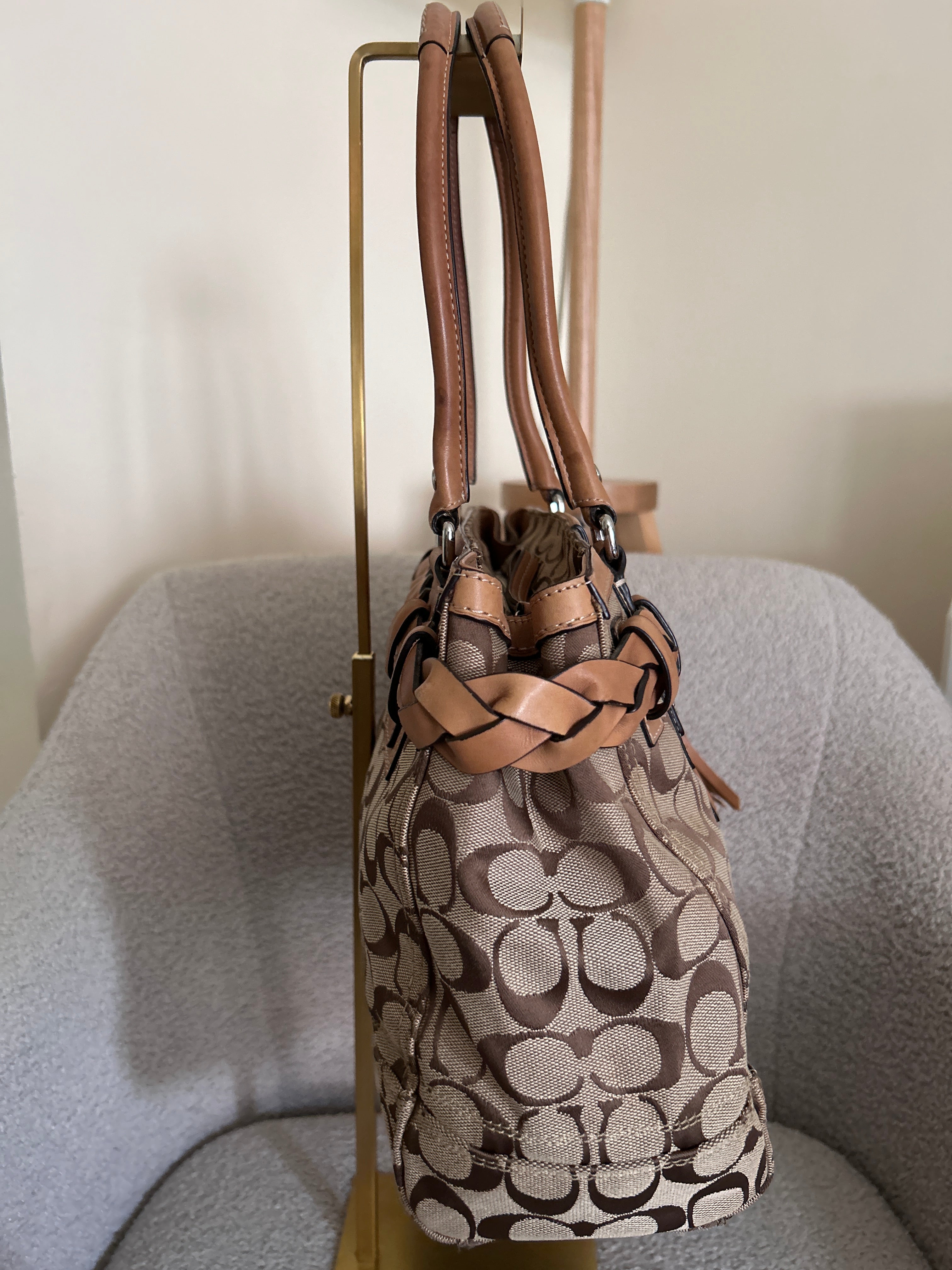 Vintage Coach Hampton shoulder bag