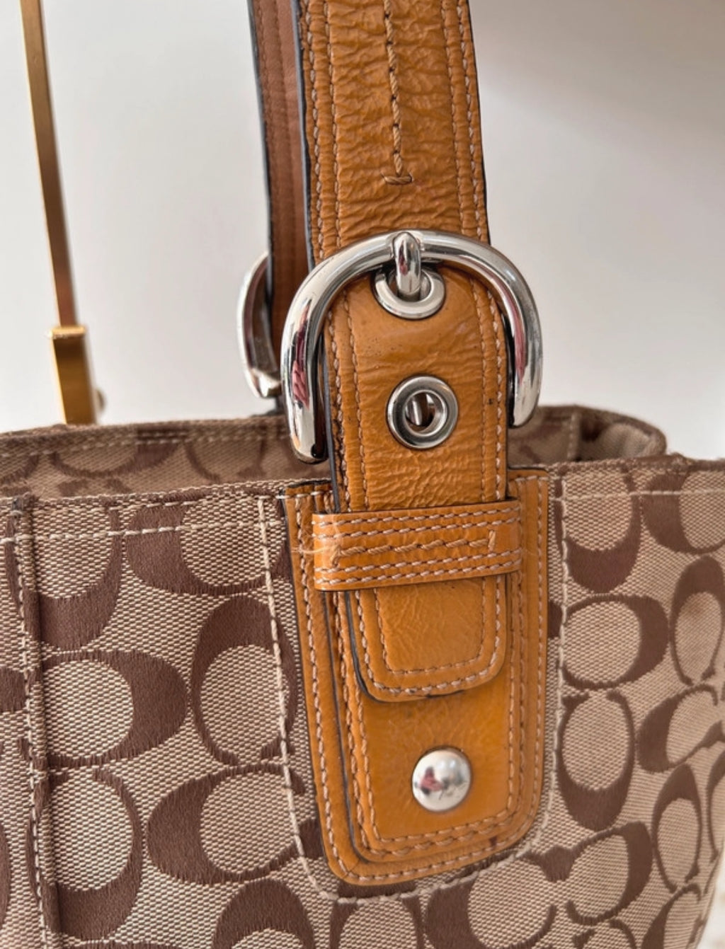 Vintage Coach shoulder bag
