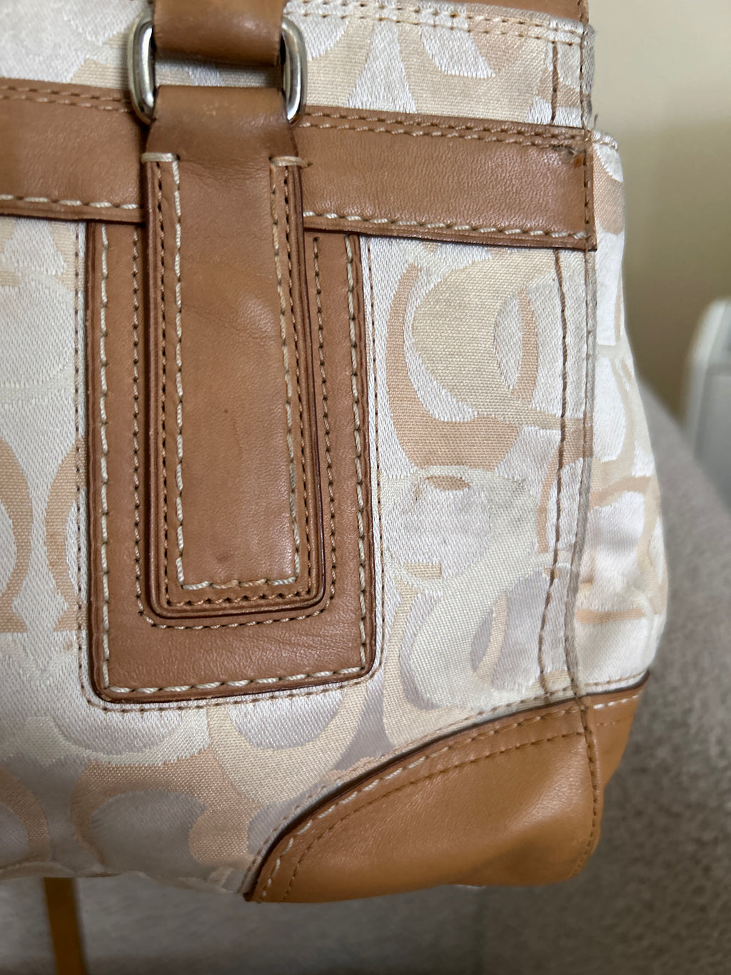 Vintage Coach optic monogram Hampton shoulder bag