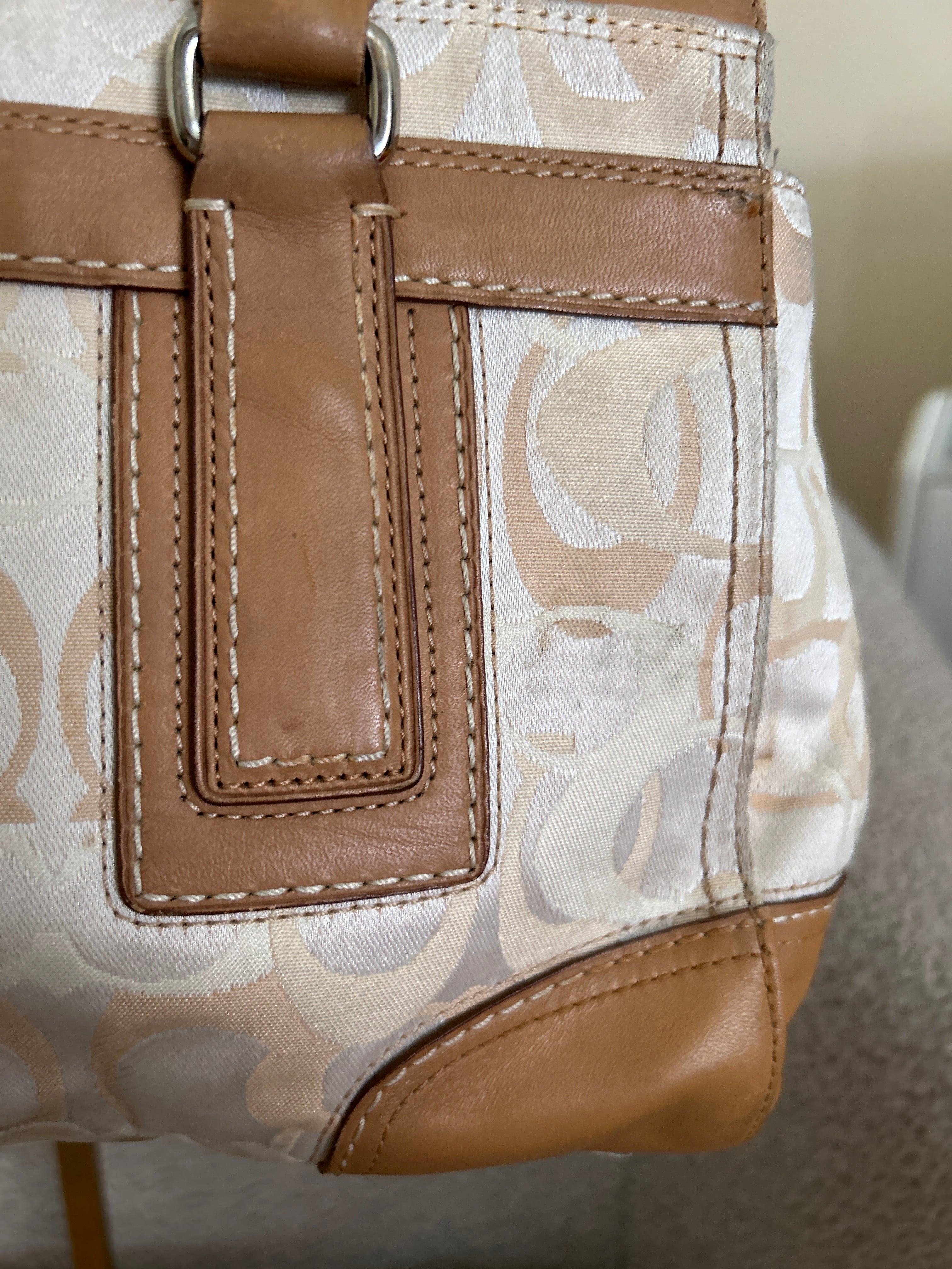 Vintage Coach optic monogram Hampton shoulder bag