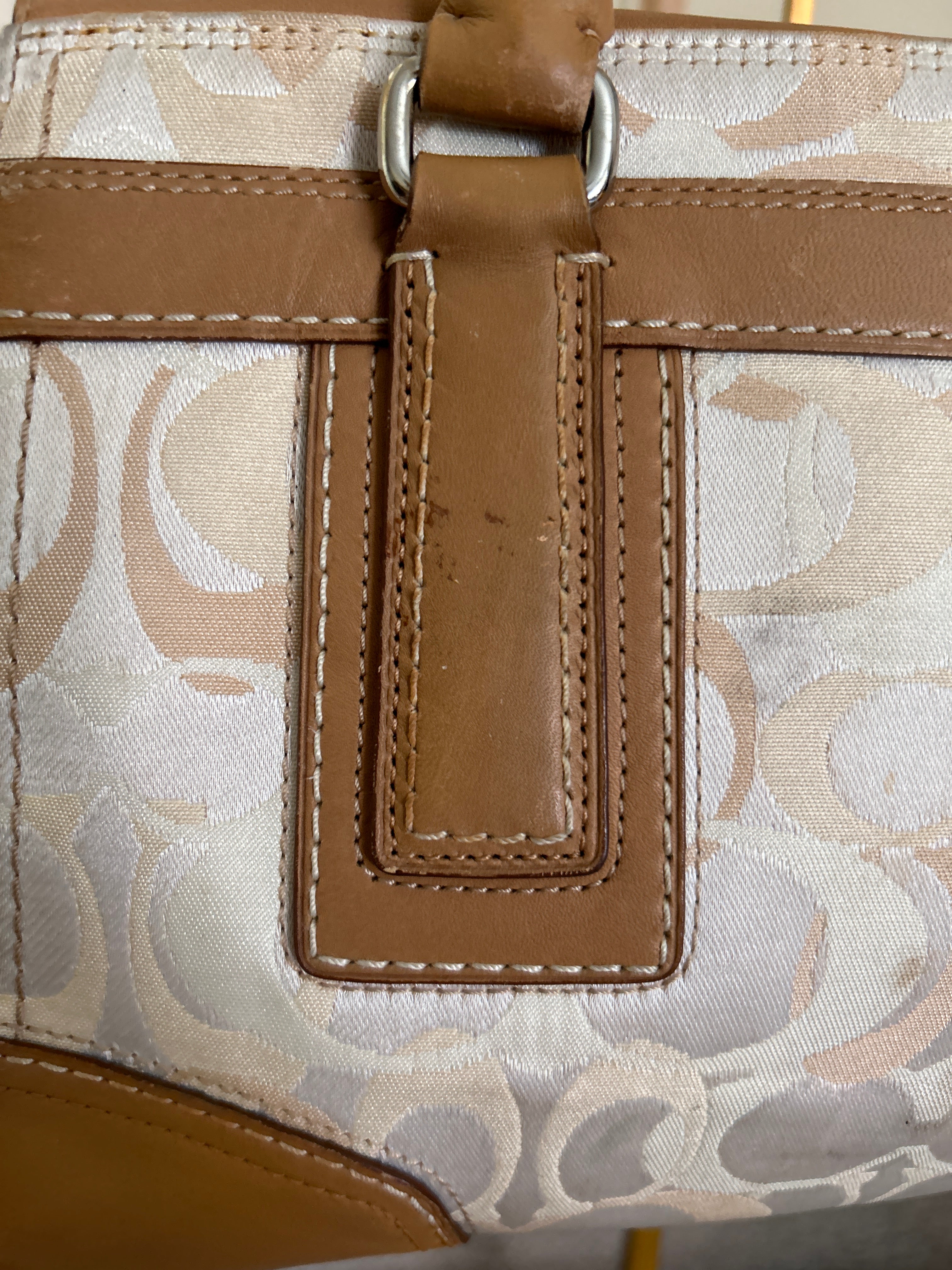Vintage Coach optic monogram Hampton shoulder bag