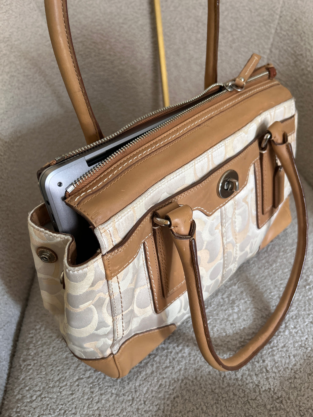 Vintage Coach optic monogram Hampton shoulder bag