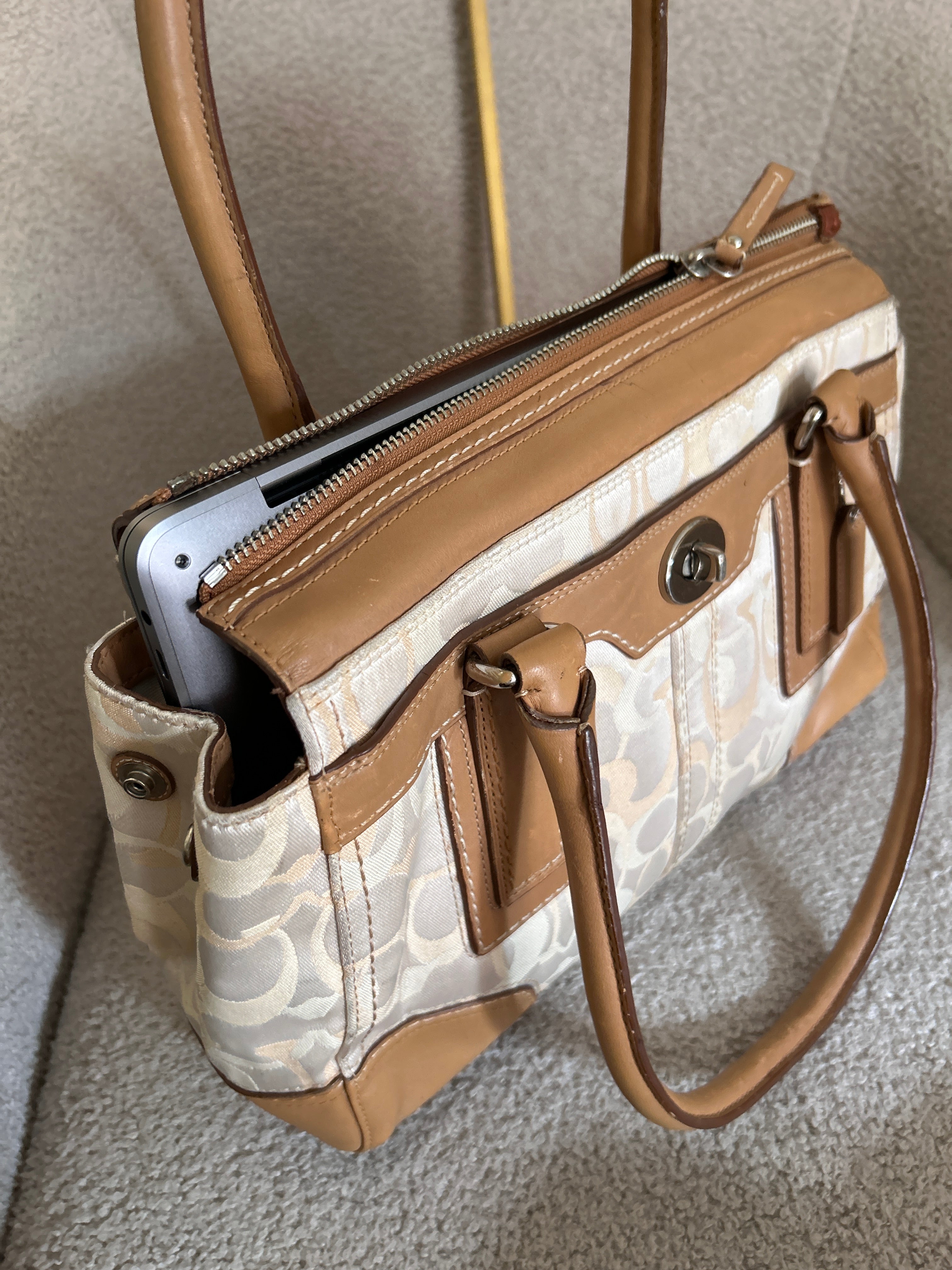 Vintage Coach optic monogram Hampton shoulder bag