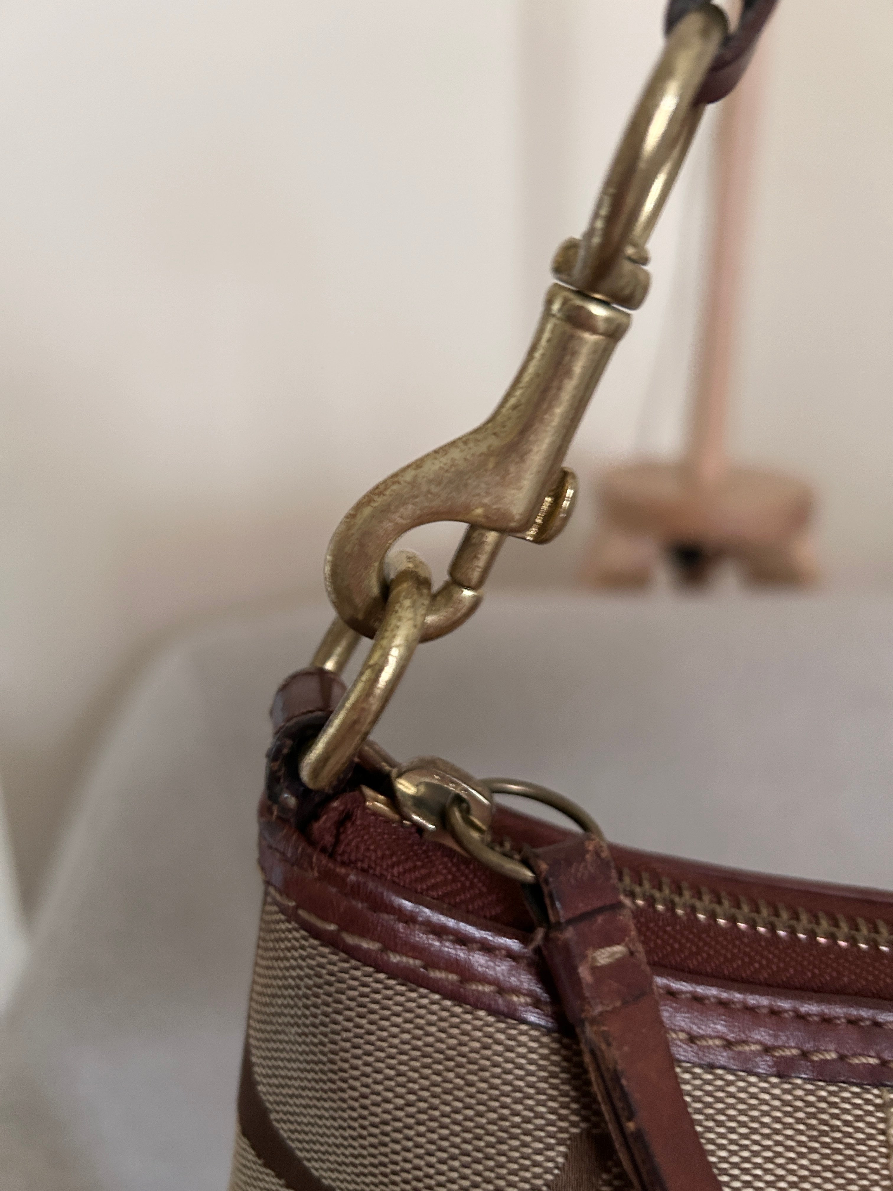 Vintage Coach baguette shoulder bag