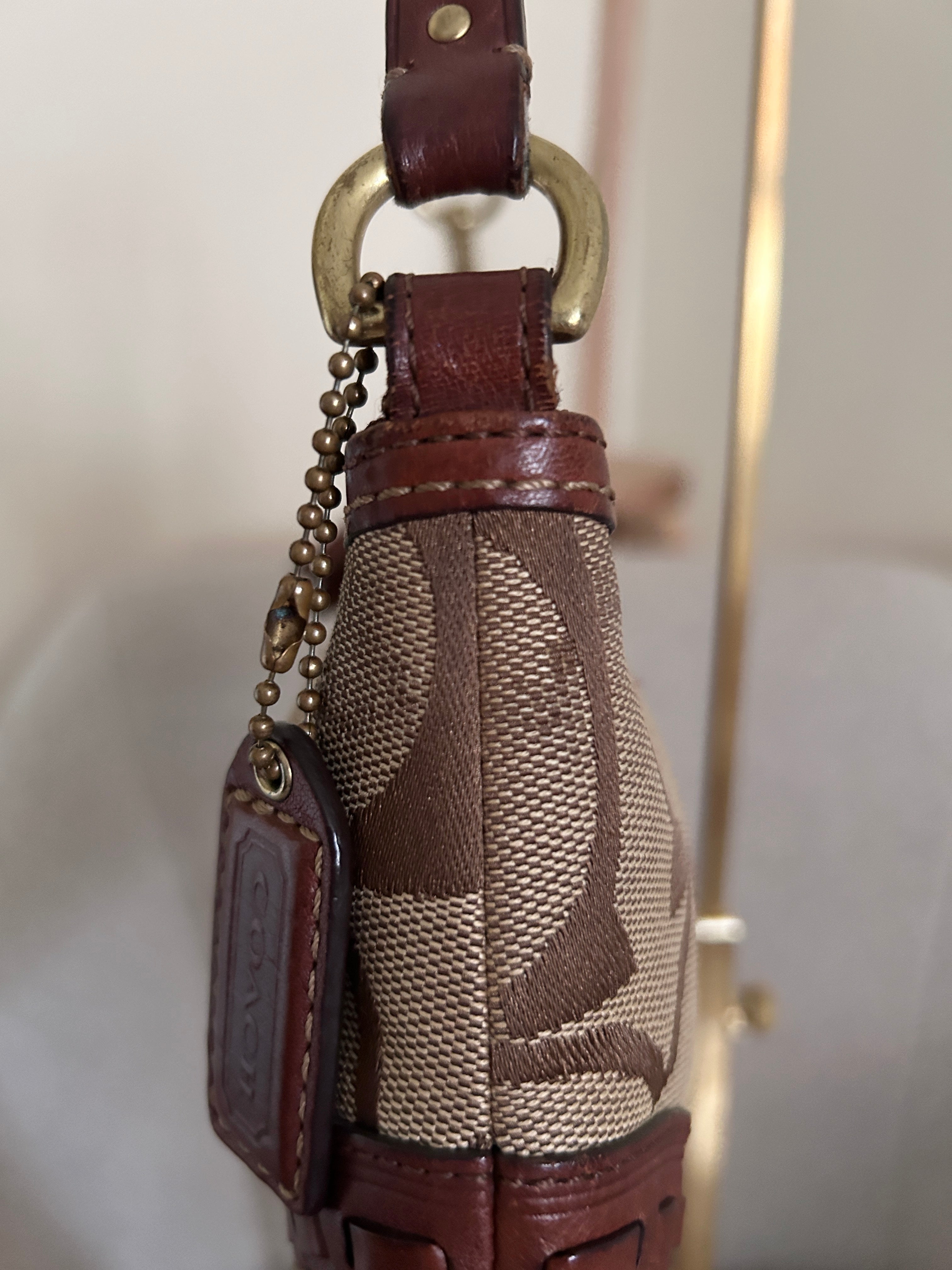 Vintage Coach baguette shoulder bag