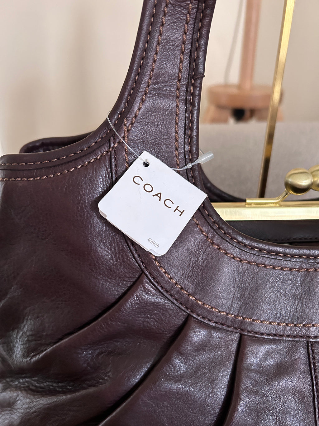 Vintage Coach kisslock shoulder bag