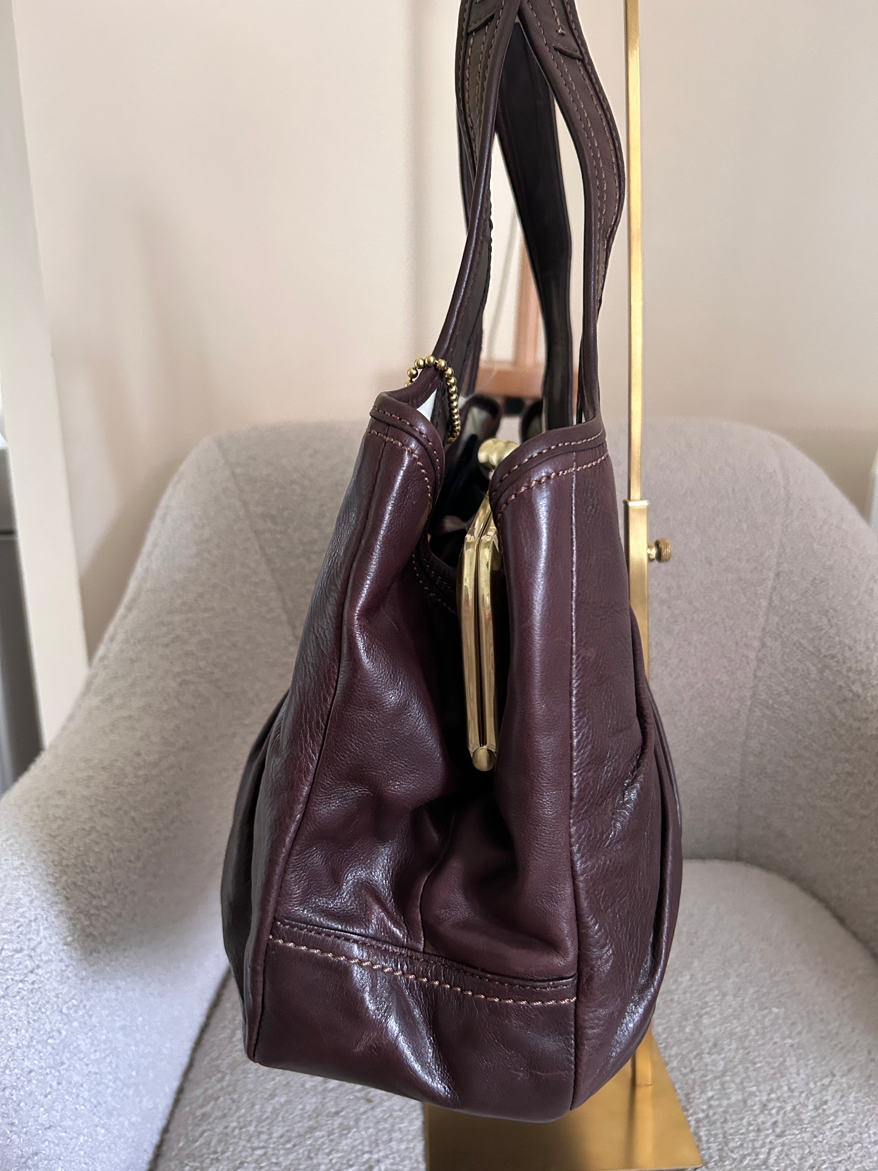 Vintage Coach kisslock shoulder bag