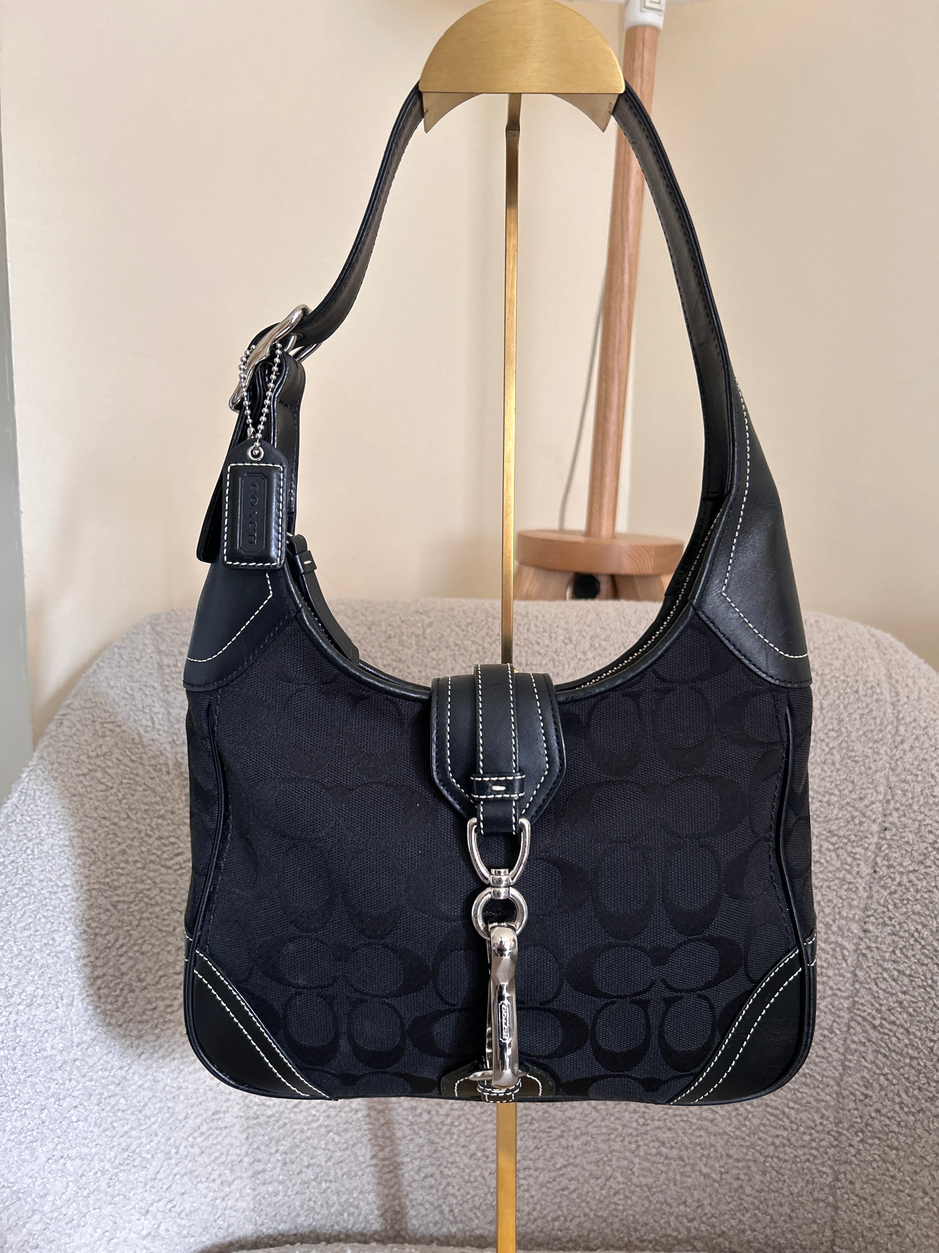 Vintage Coach clip shoulder bag