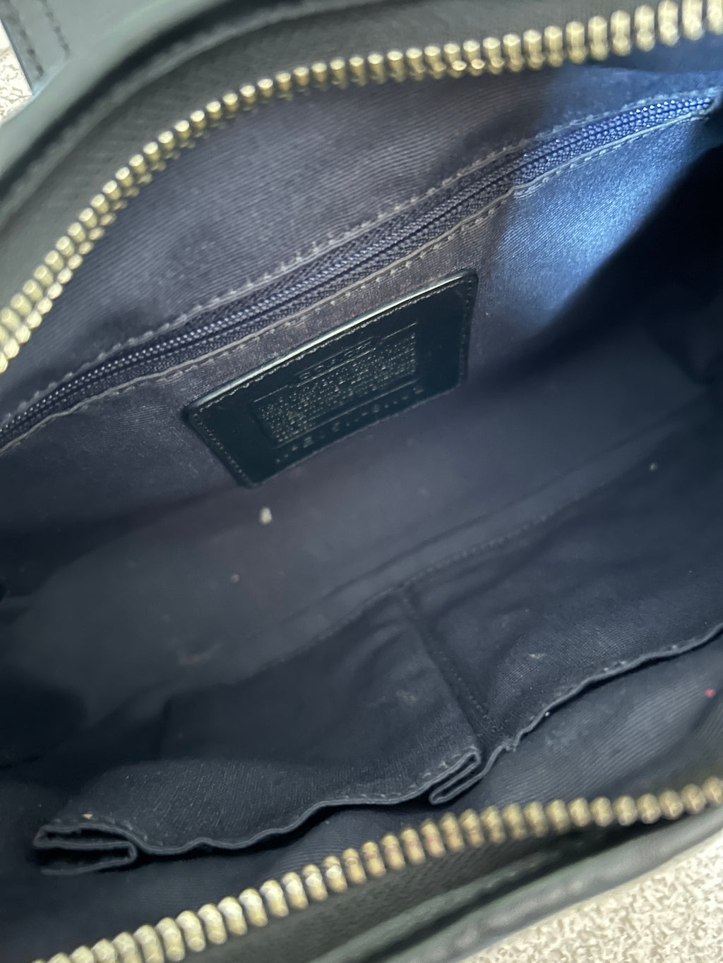 Vintage Coach clip shoulder bag