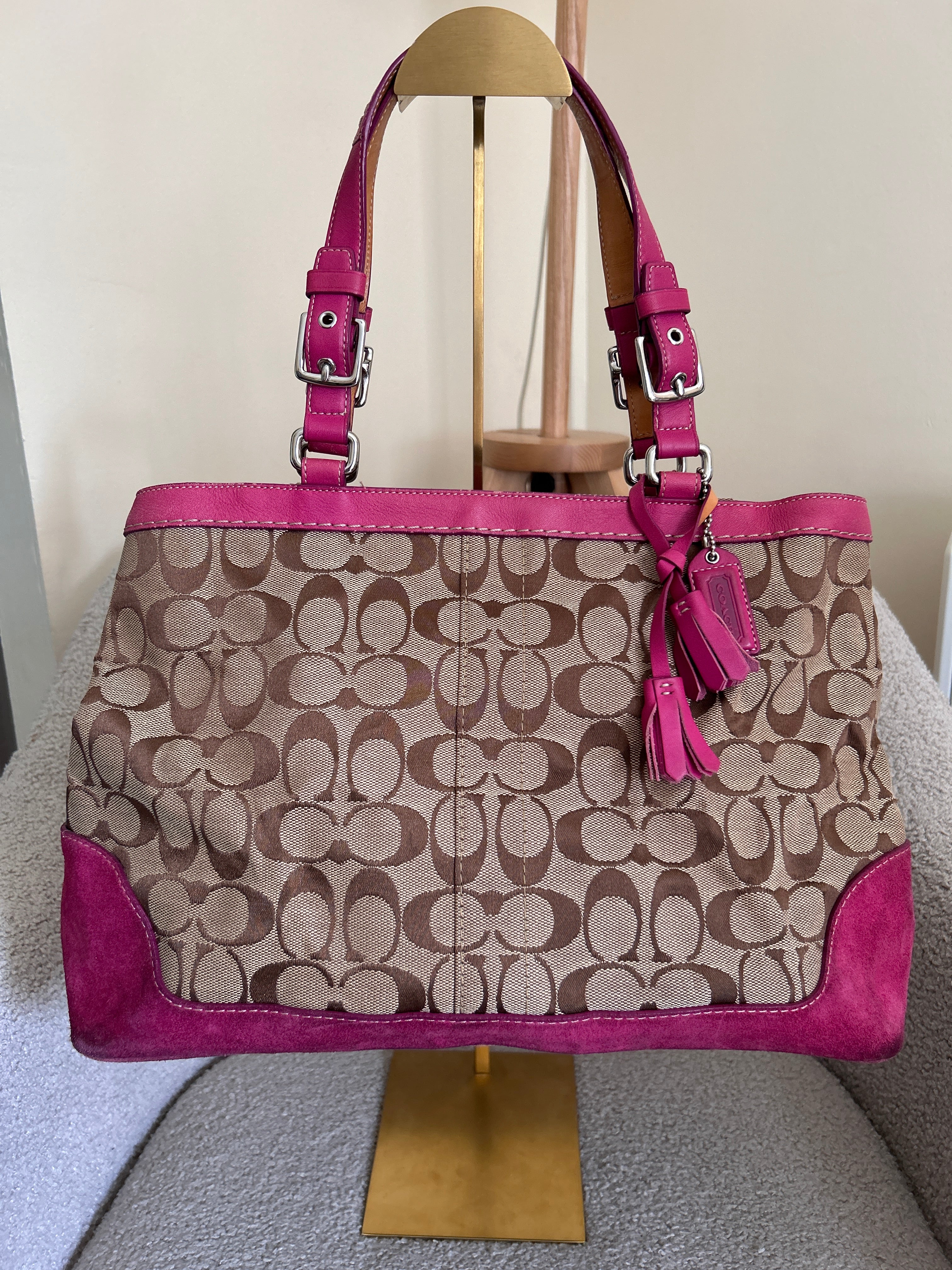 Vintage Coach pink suede shoulder bag