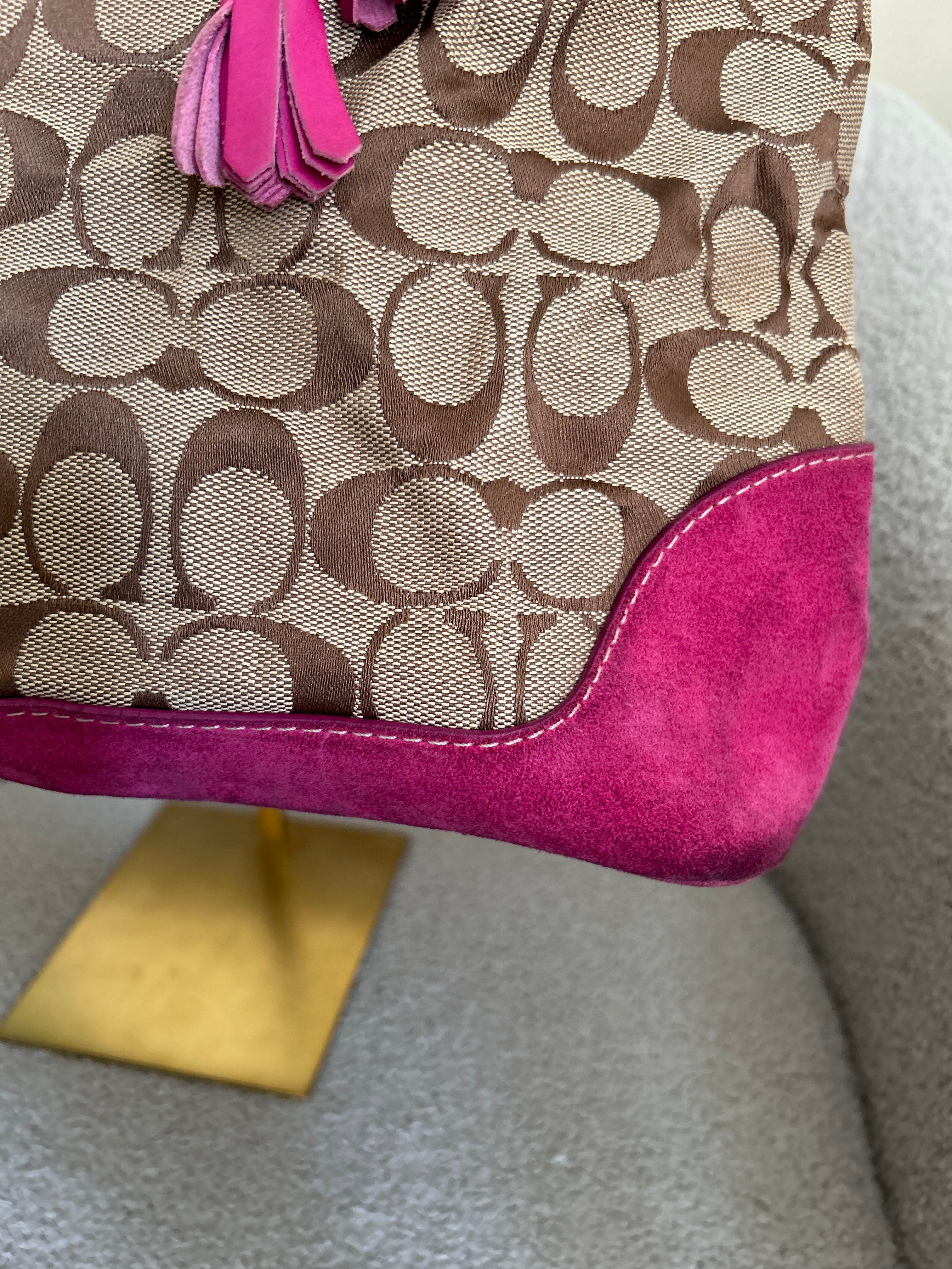 Vintage Coach pink suede shoulder bag