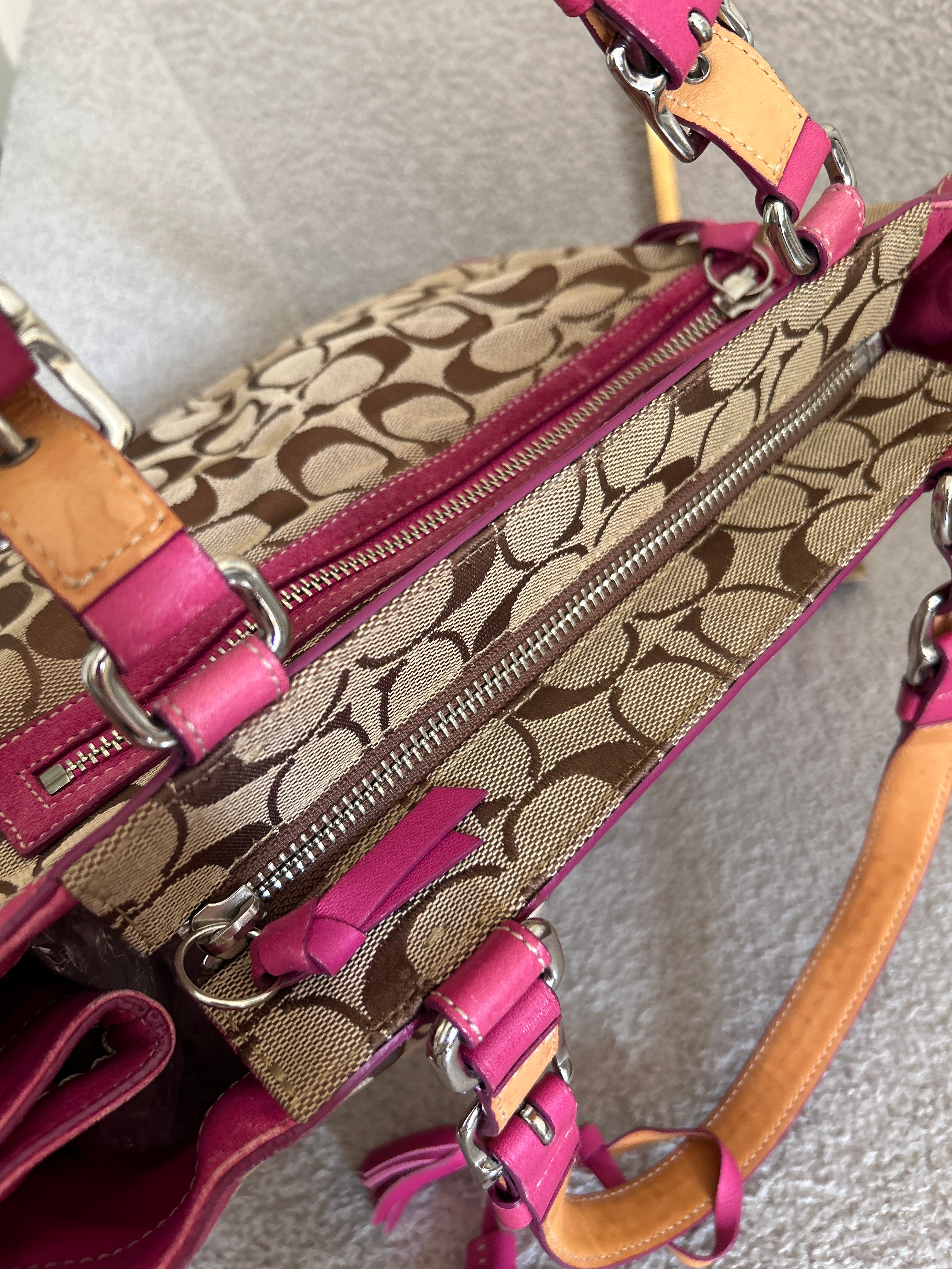 Vintage Coach pink suede shoulder bag