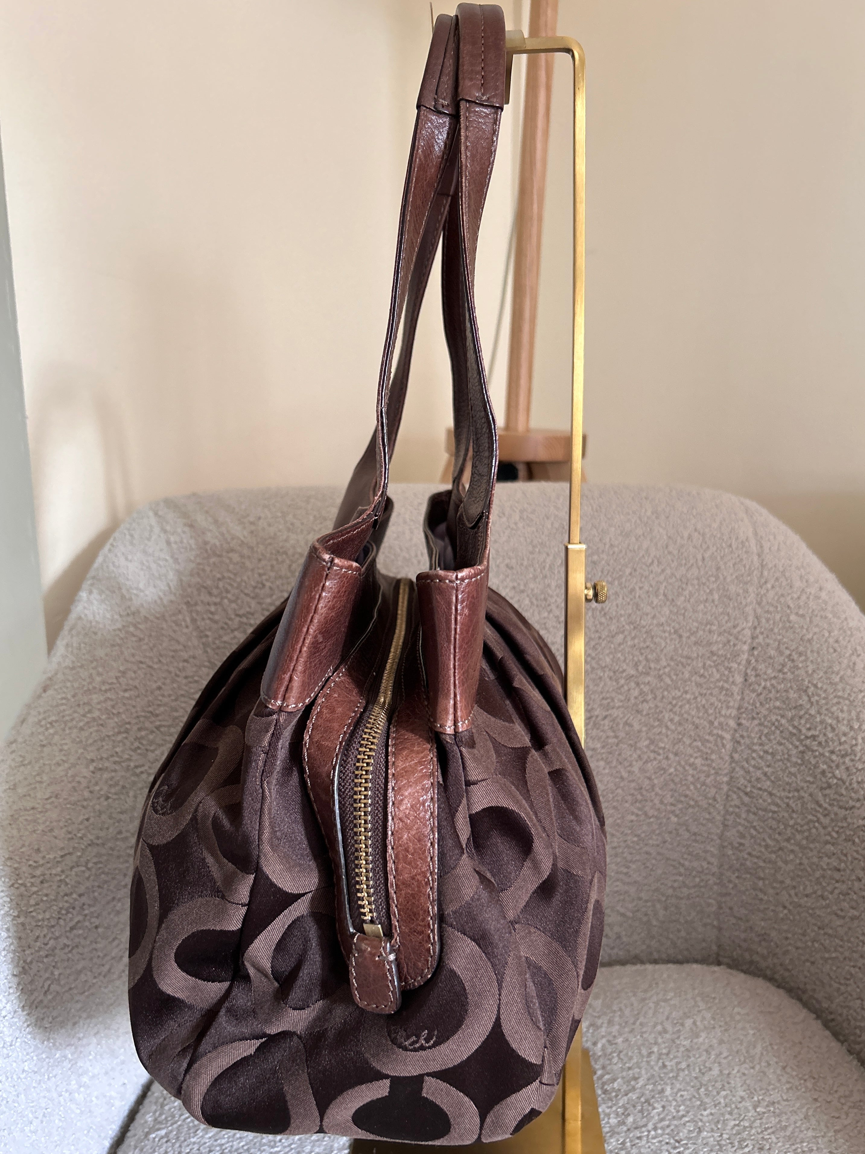 Vintage Coach chocolate brown shoulder bag