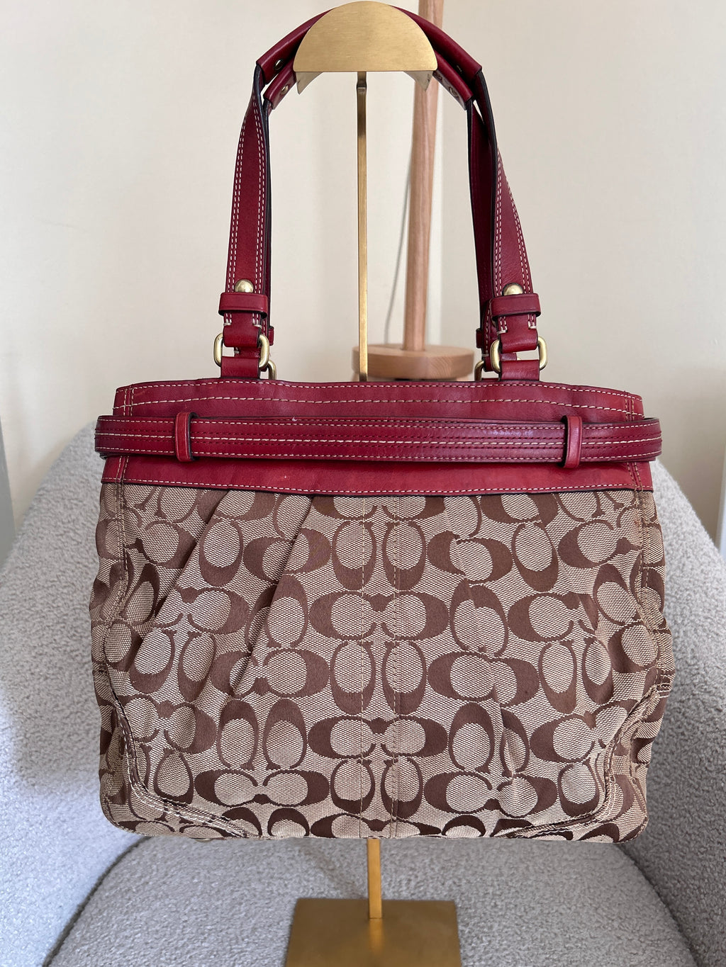 Vintage Coach red leather shoulder bag