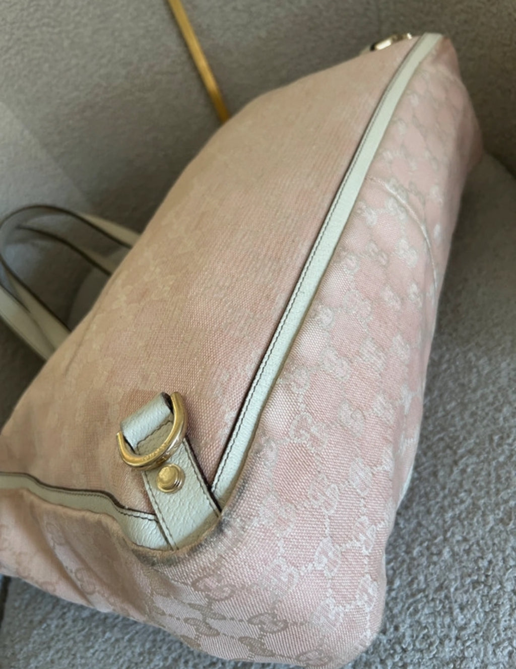 Vintage Gucci Abbey pink shoulder bag