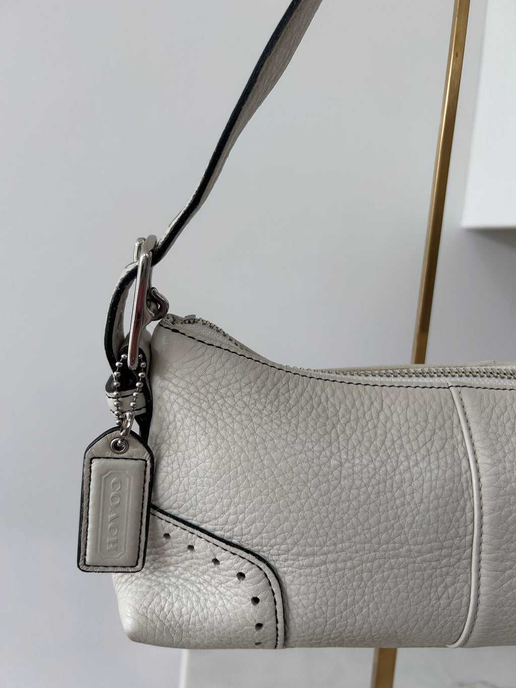 Vintage Coach leather baguette shoulder bag